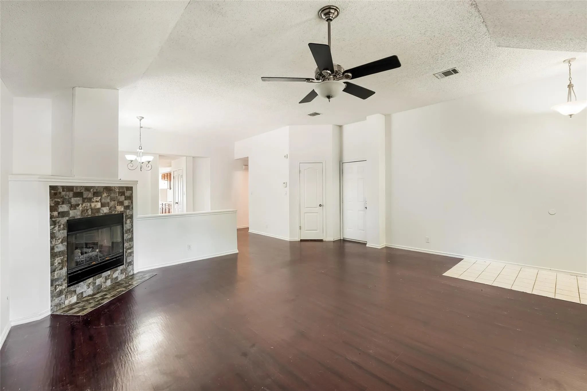 Photo 4 of 20801 TROTTERS LN