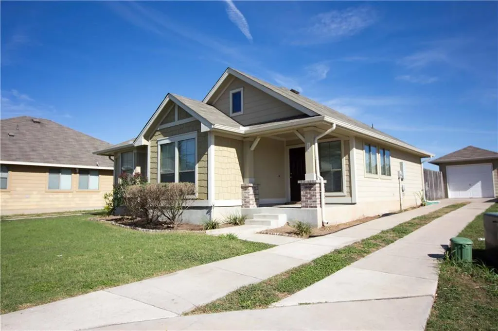 Photo 2 of 4405 BELFIELD LN