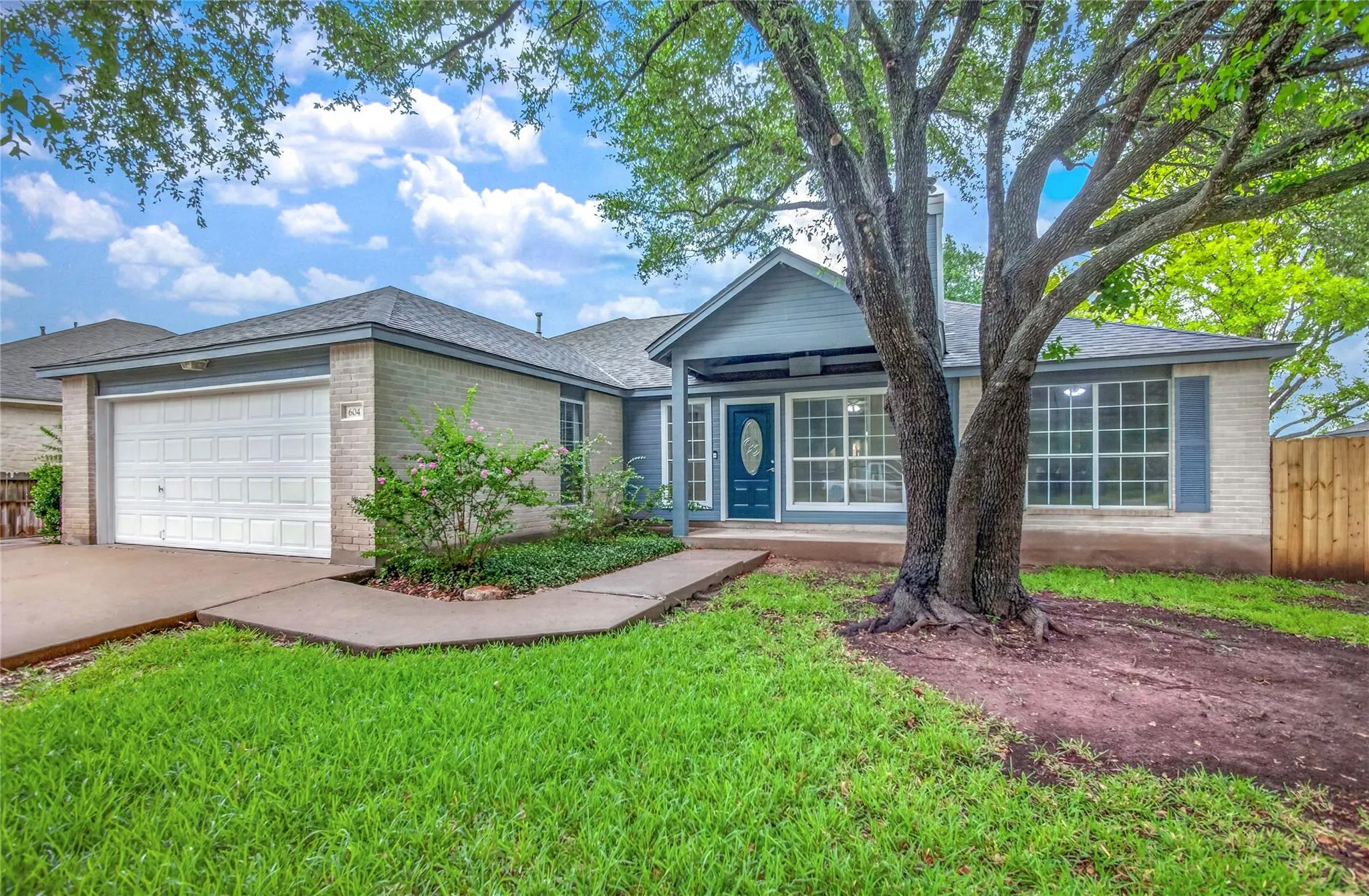 Photo of 604 GREENSLOPE CIR, Pflugerville, 78660
