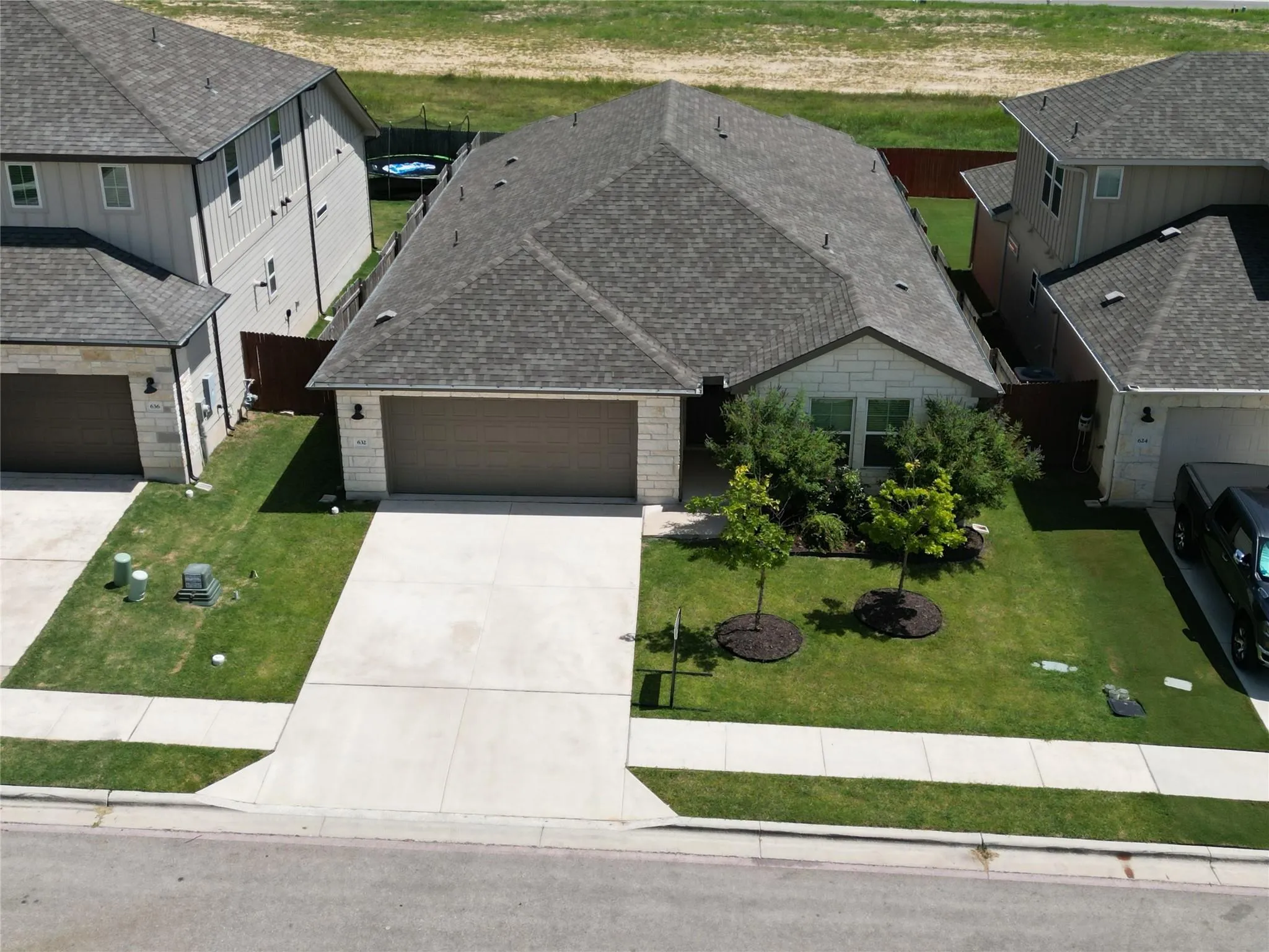 Photo of 632 WILD SPUR LN, Liberty Hill, TX, 78642