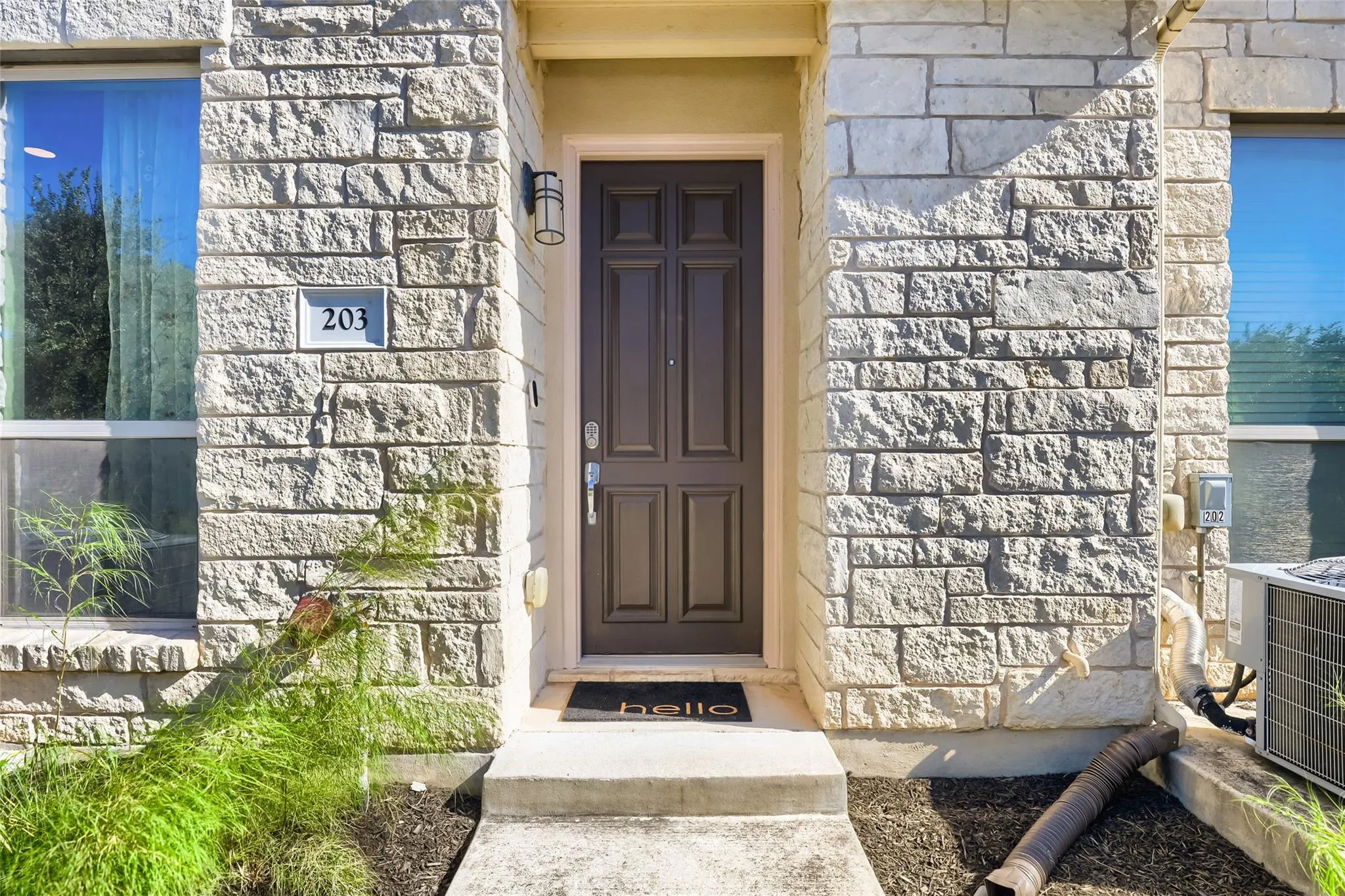 Photo 3 of 13800 LYNDHURST ST #203
