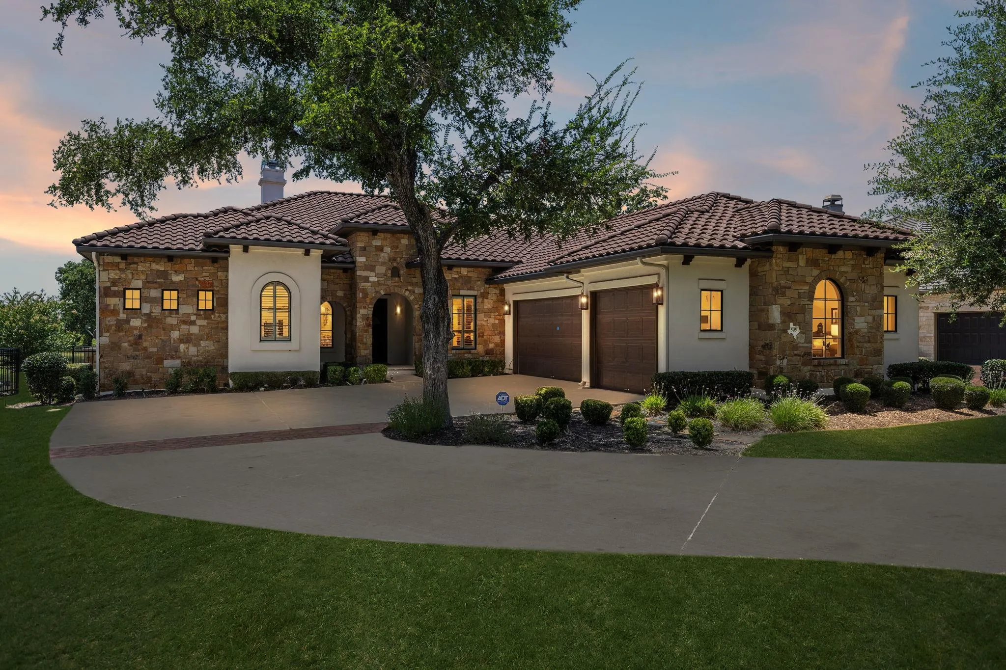 Photo of 505 FLINT RIDGE TRL, Georgetown, TX, 78628