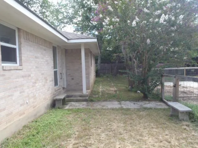 Photo 5 of 309 ELLIS ST