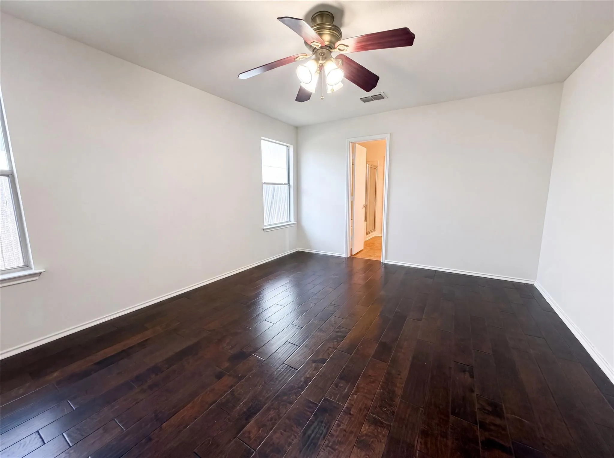 Photo 4 of 5810 VASEY BLVD