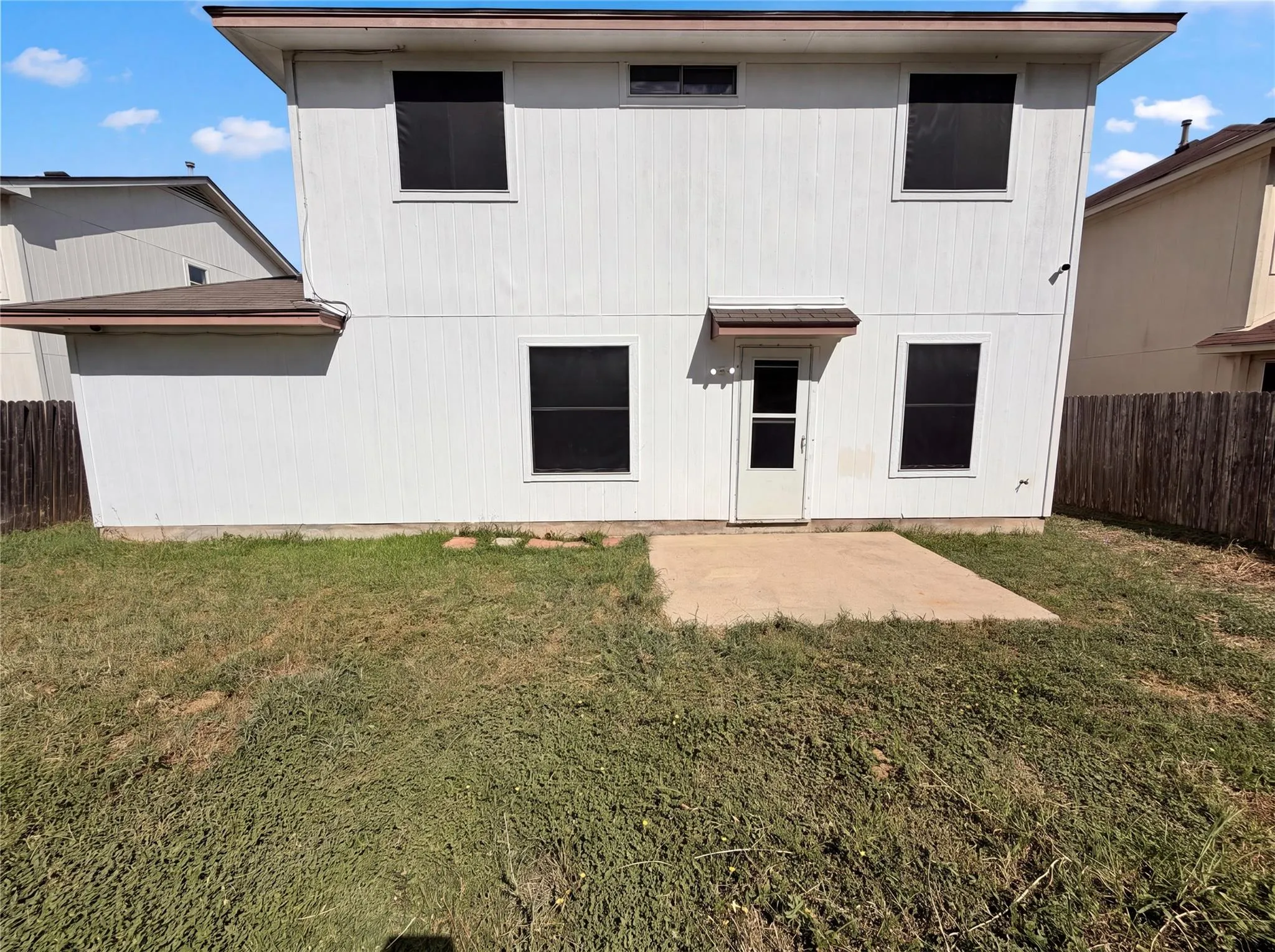 Photo 5 of 5810 VASEY BLVD