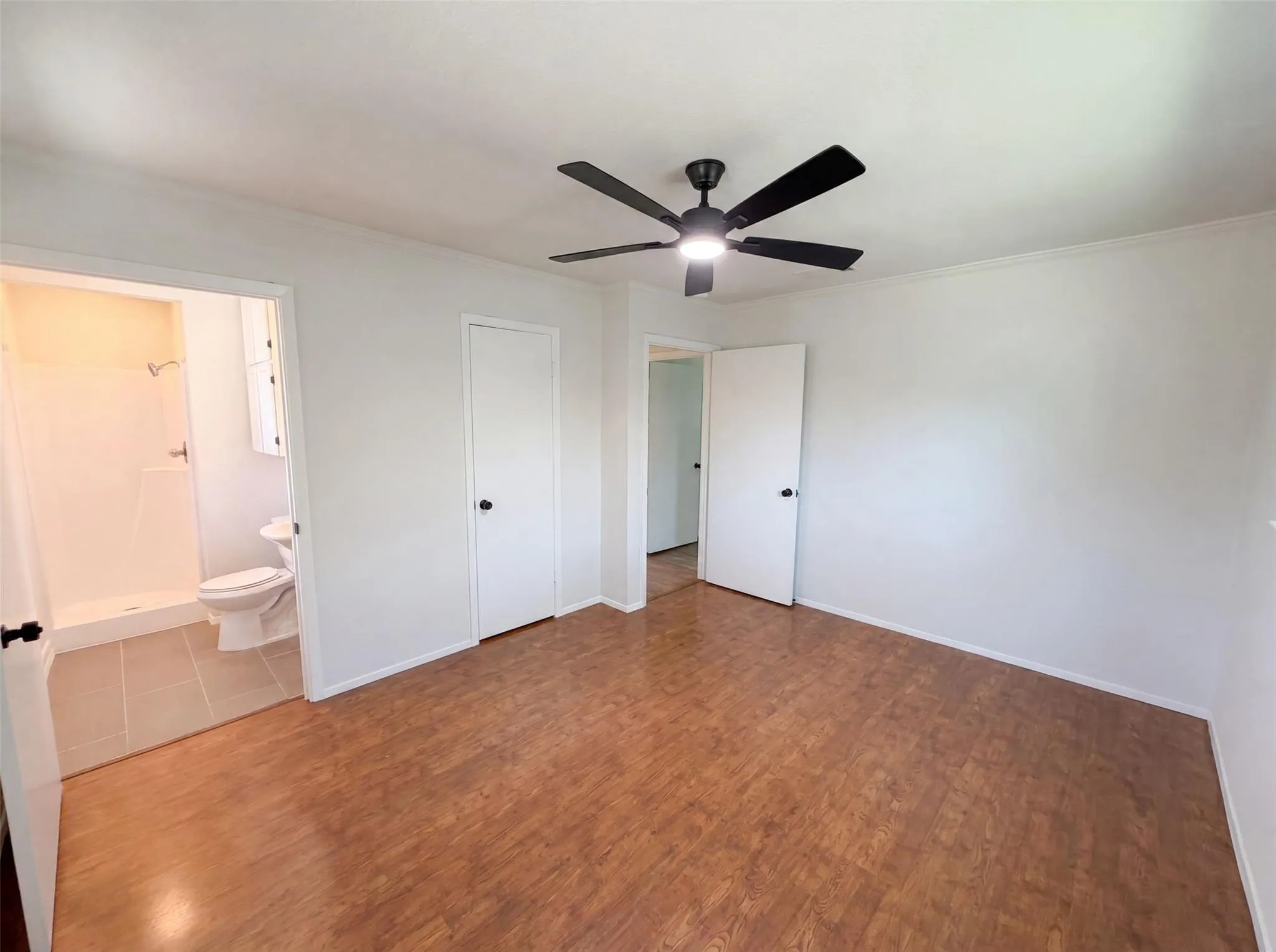 Photo 4 of 501 E CENTRAL DR