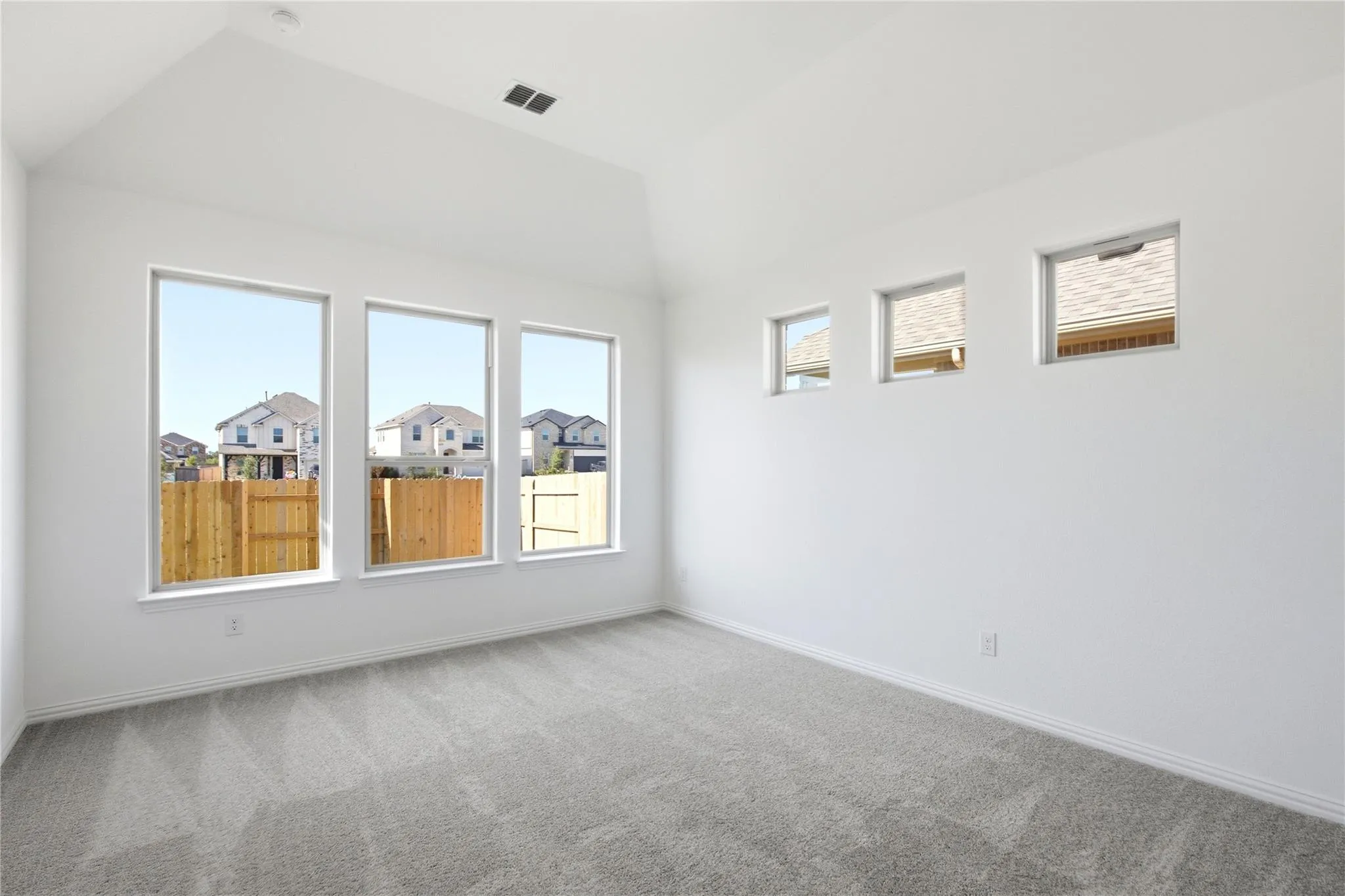 Photo 4 of 13504 ENDLESS NARROW LN