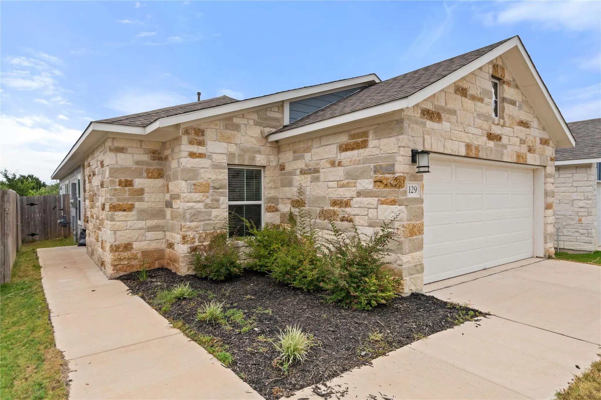Photo 4 of 129 TALL GRASS DR