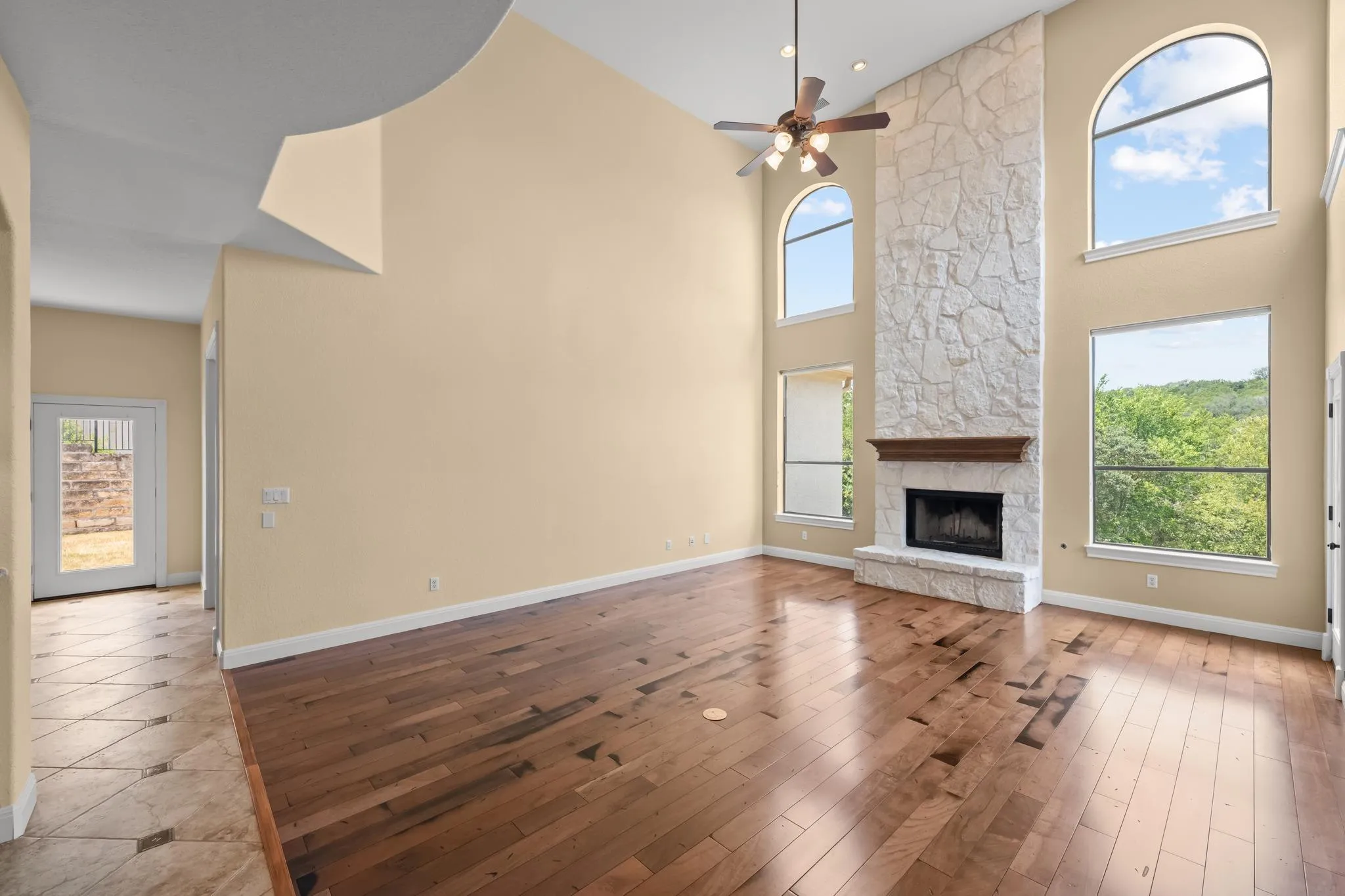 Photo 4 of 126 VAILCO LN