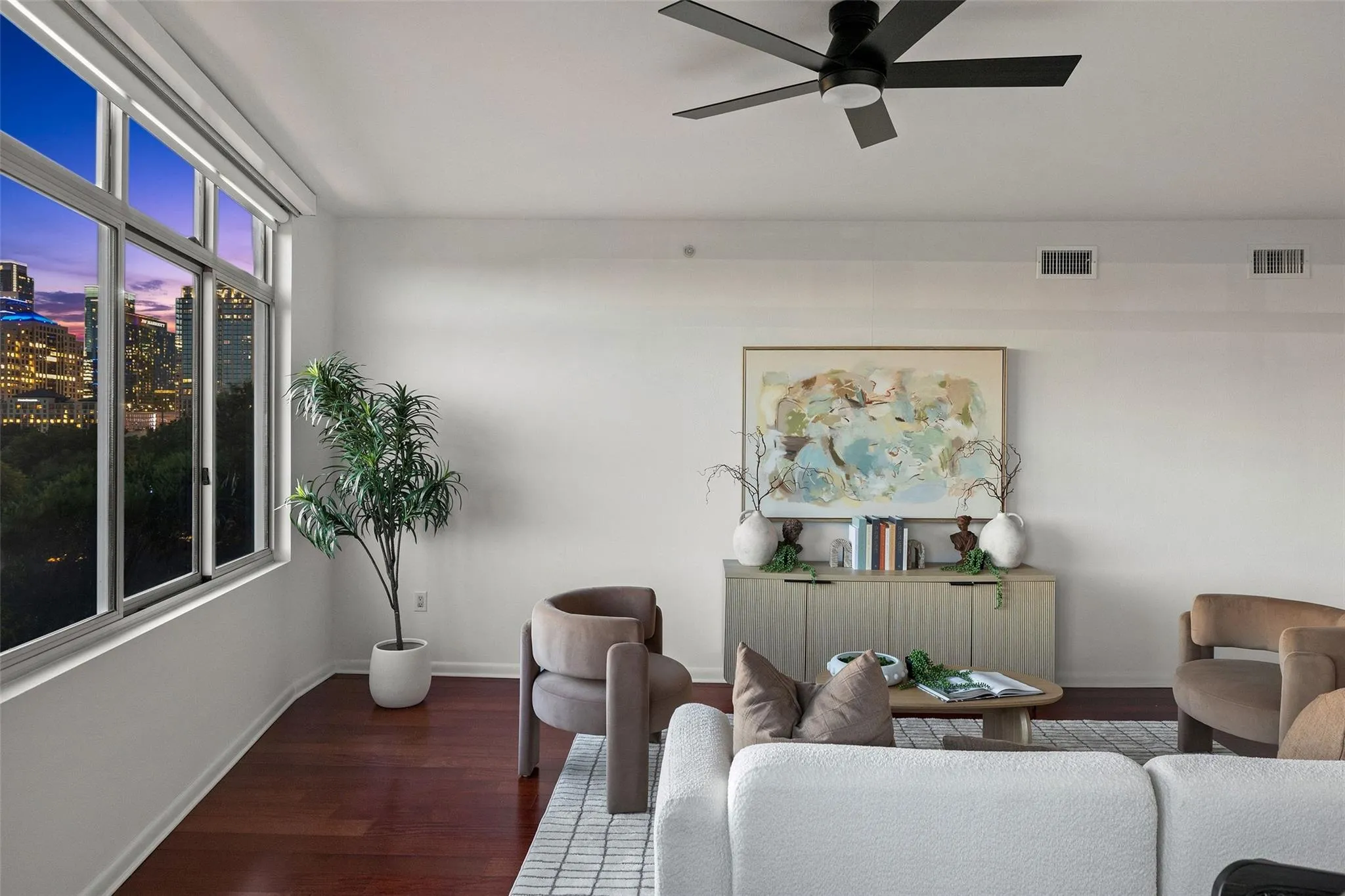 Photo 4 of 54 RAINEY ST #502