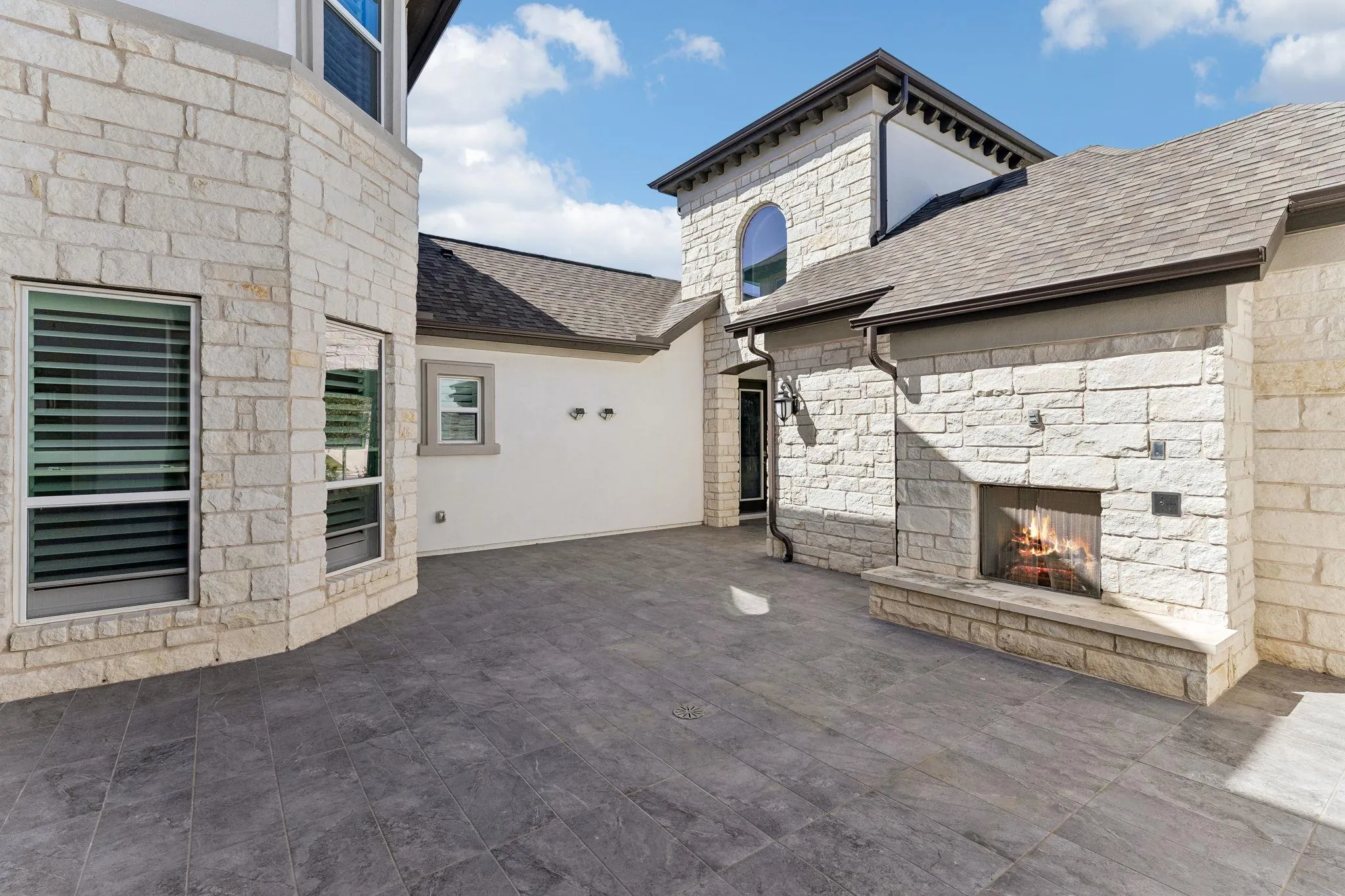 Photo 4 of 2132 NOVARA TRL