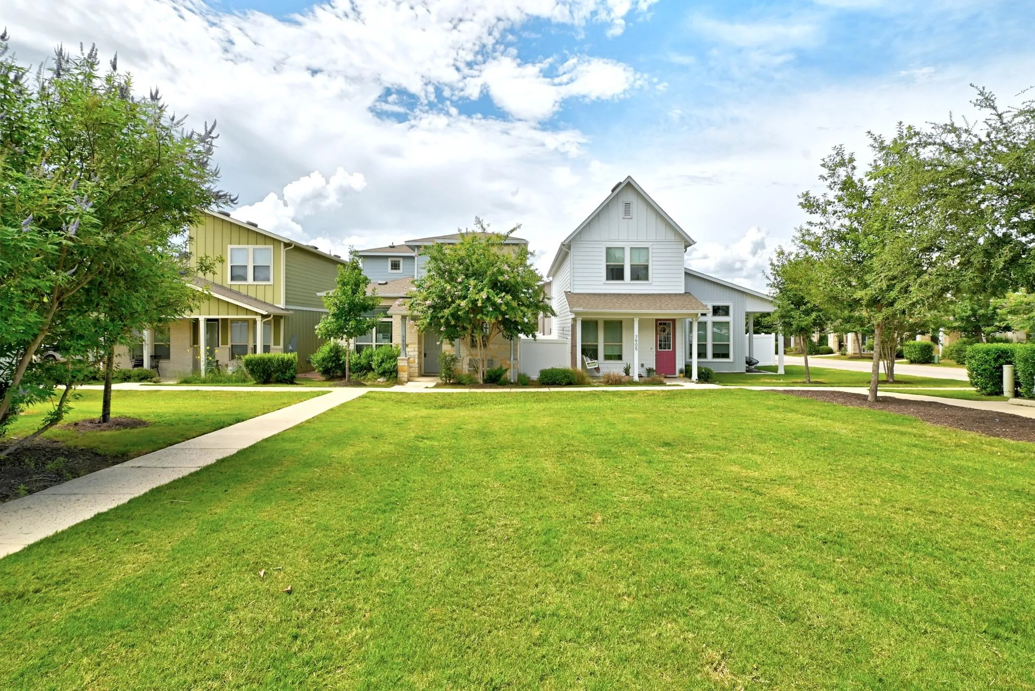 Photo 5 of 7903 SUTCLIFFE DR #219