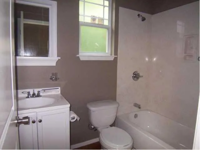 Photo 4 of 3411 CEDAR ST #B