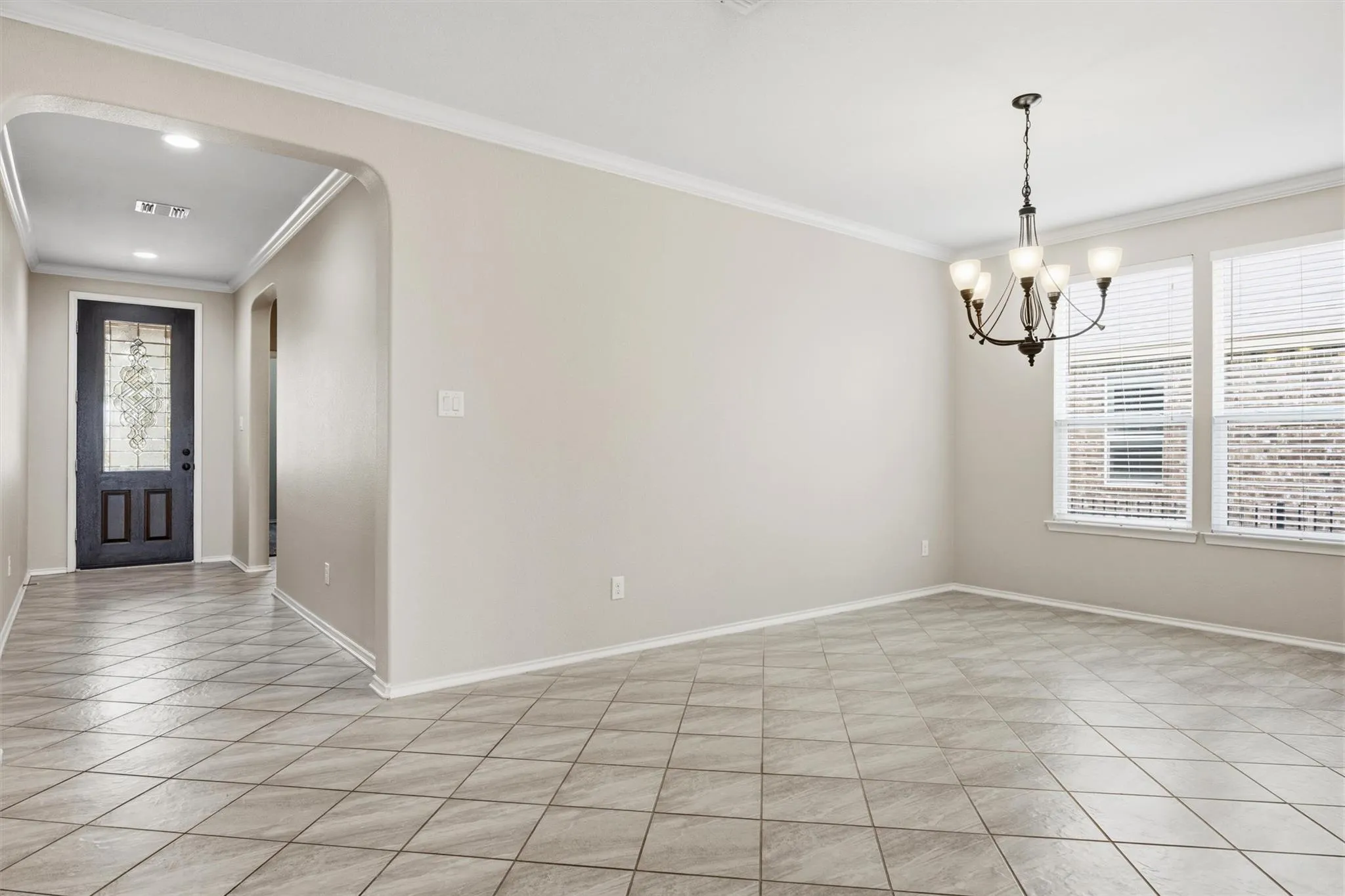 Photo 5 of 31316 KINGSWAY RD