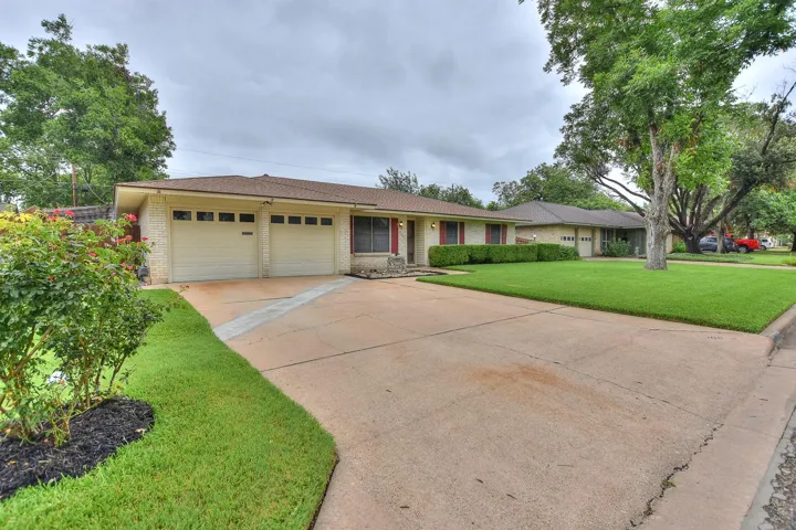 2200 Kenbridge Dr, Austin, Texas 78757