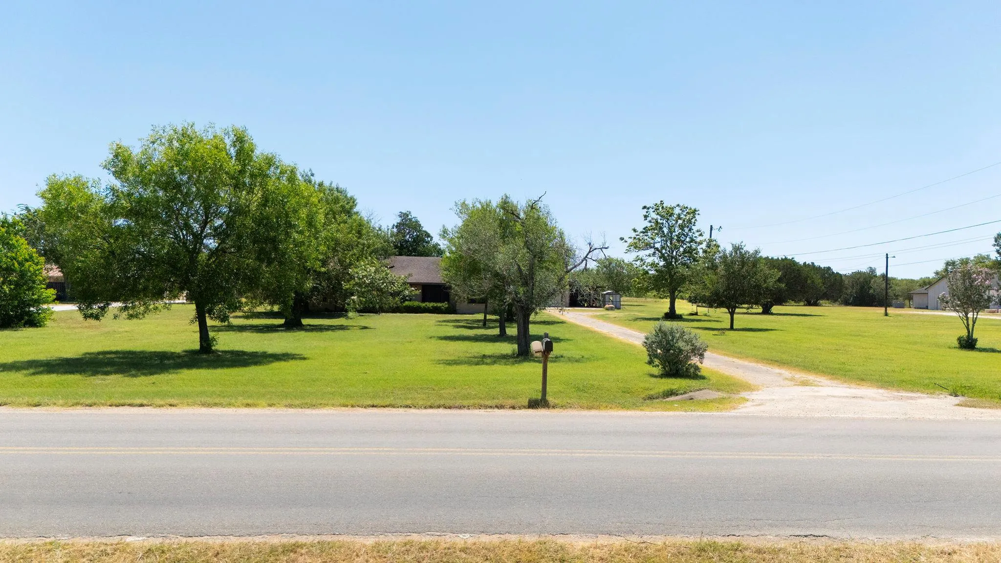 Photo 4 of 12409 LOWDEN LN