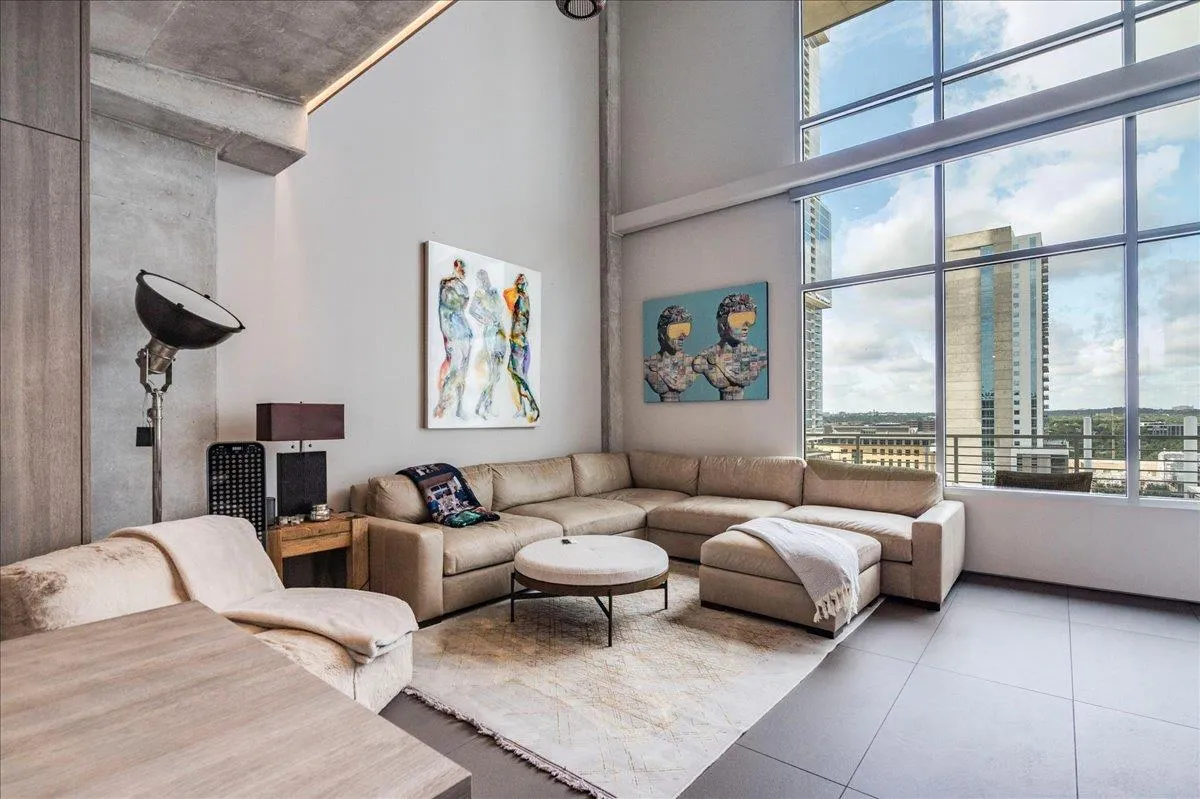Photo of 800 W 5TH ST #1105, Austin, TX, 78703