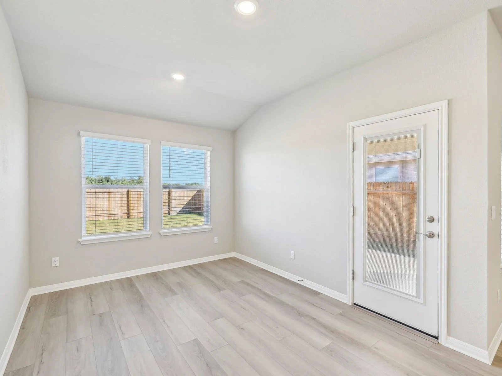 Photo 5 of 13311 RINDLE REACH DR