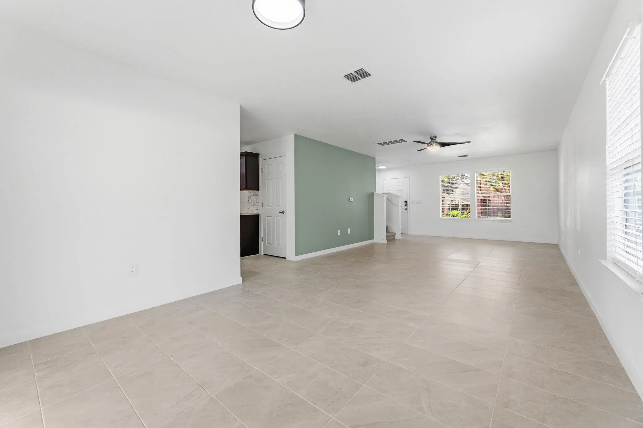 Photo 5 of 5008 IRVINE LN
