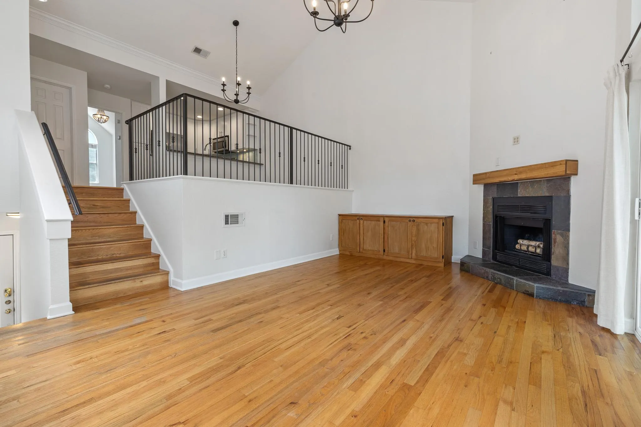 Photo 5 of 4006 SHOAL CREEK BLVD #B