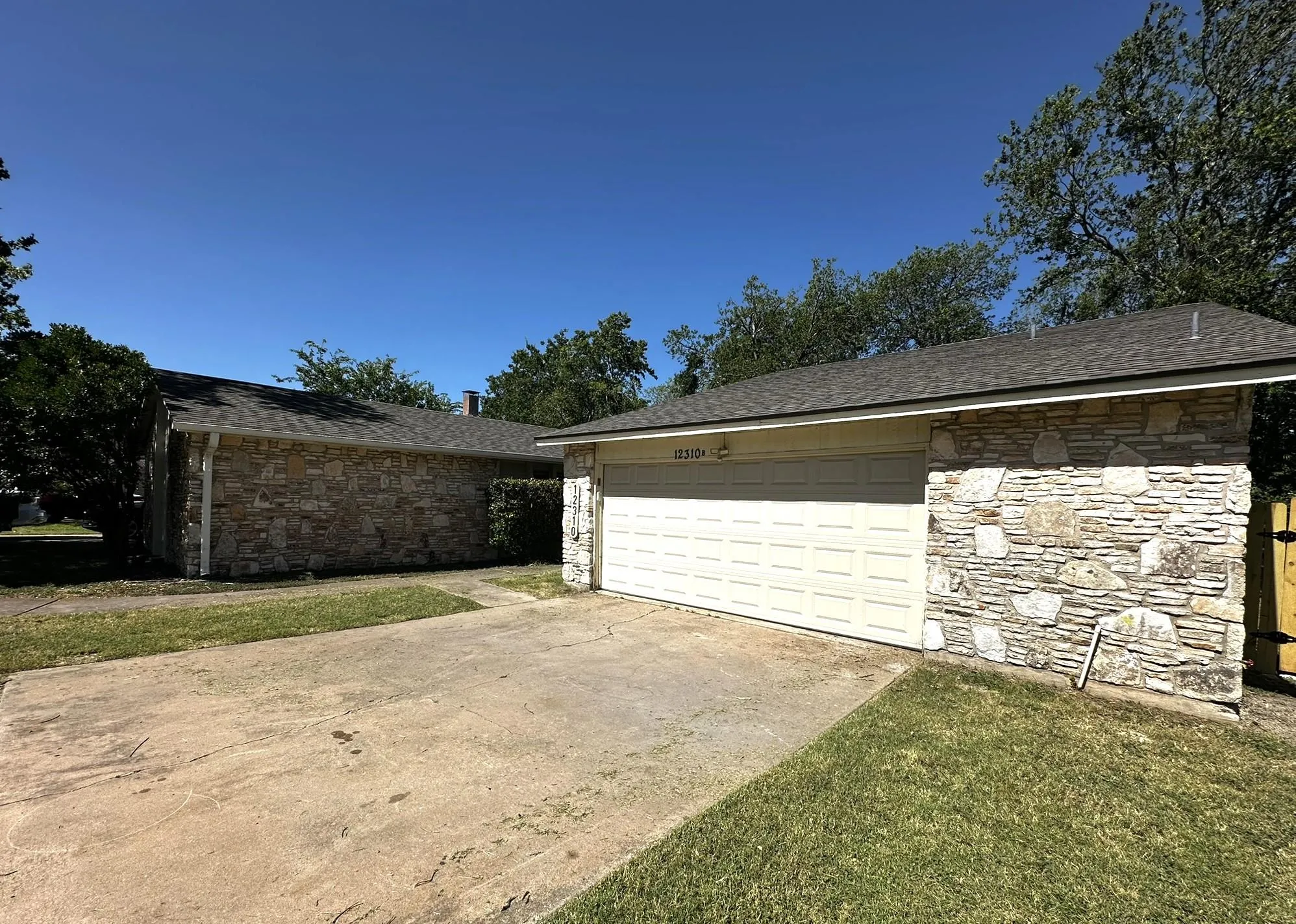 Photo 2 of 12310 WILLOW WILD DR