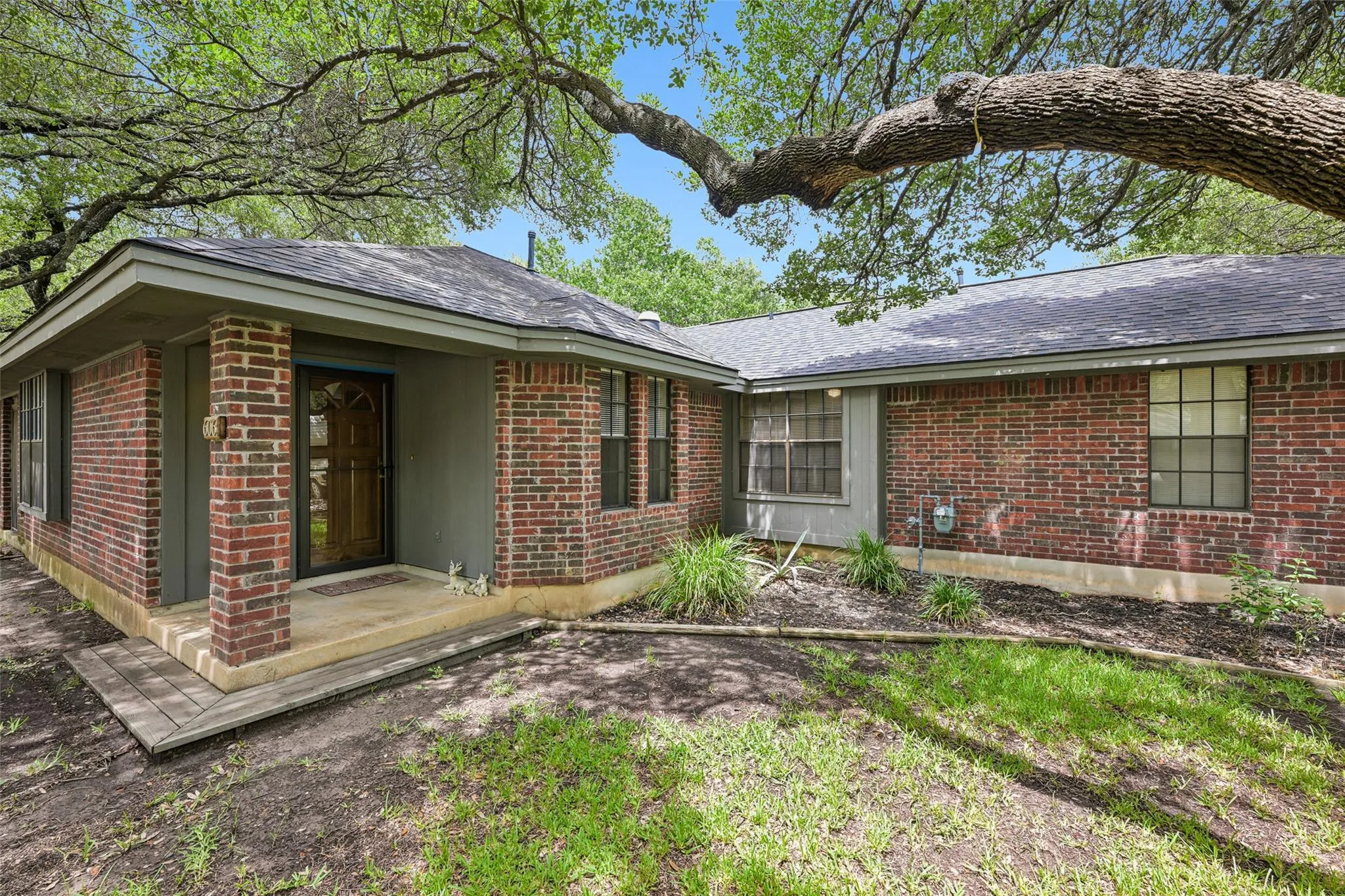Photo of 606 PRIZE OAKS DR, Cedar Park, TX, 78613