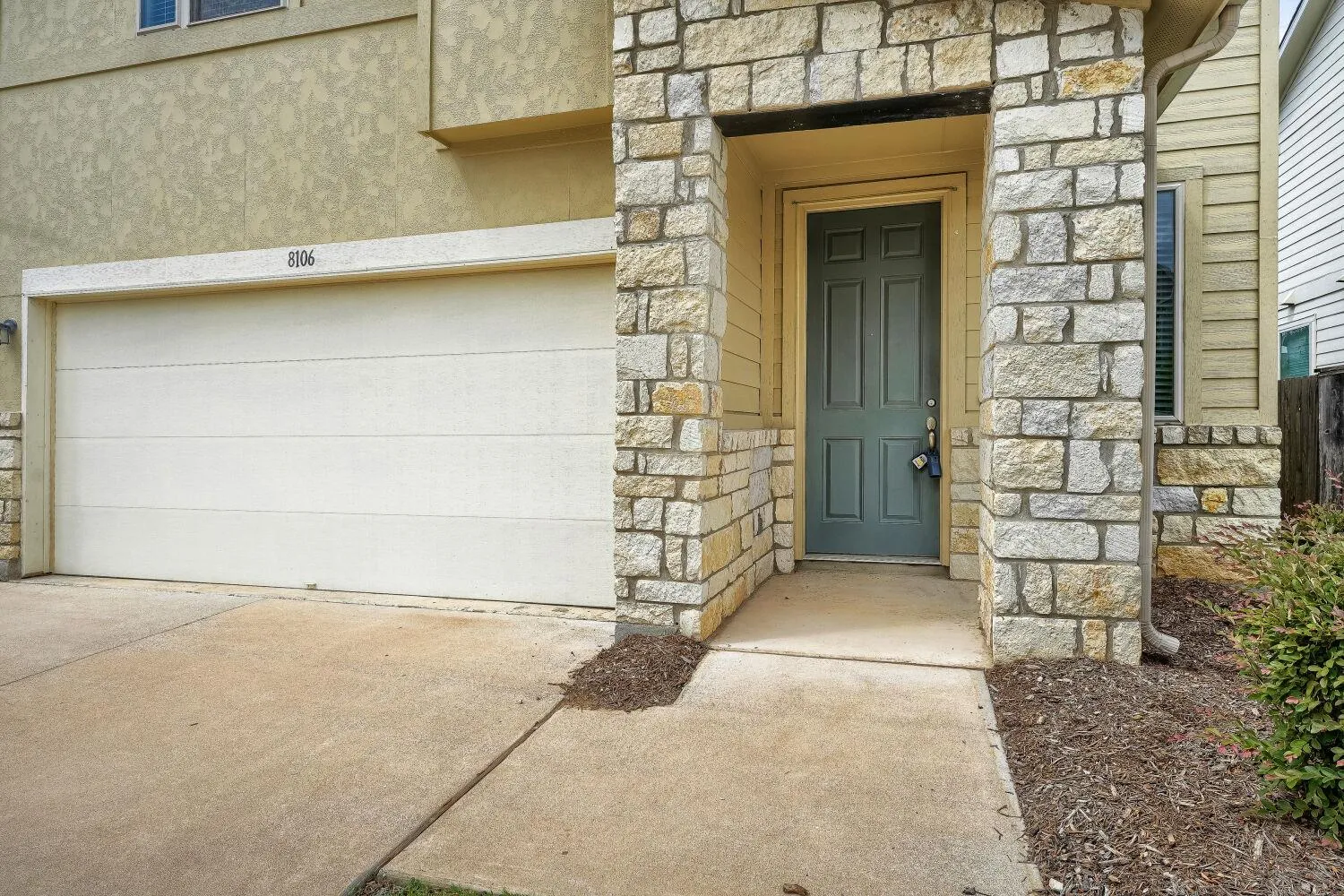 Photo 4 of 8106 DAMPTON LN
