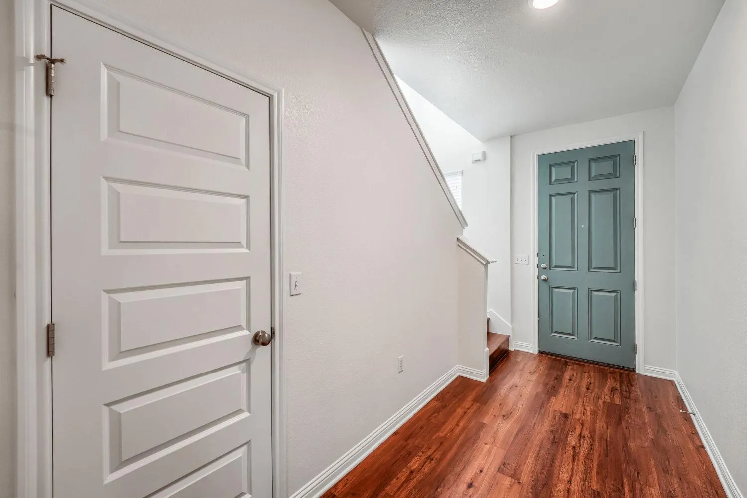 Photo 5 of 8106 DAMPTON LN
