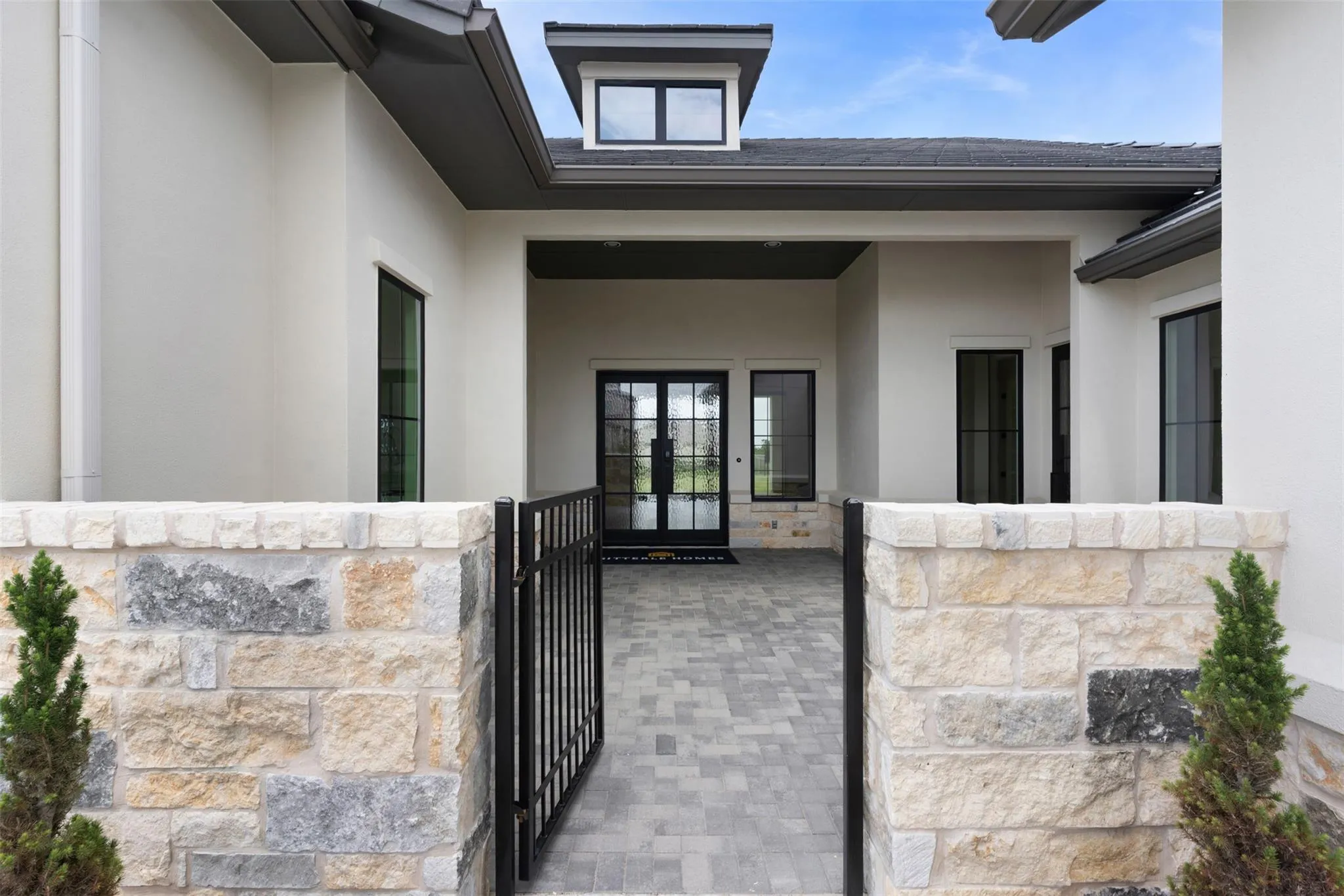 Photo 4 of 121 LA VENTANA DR