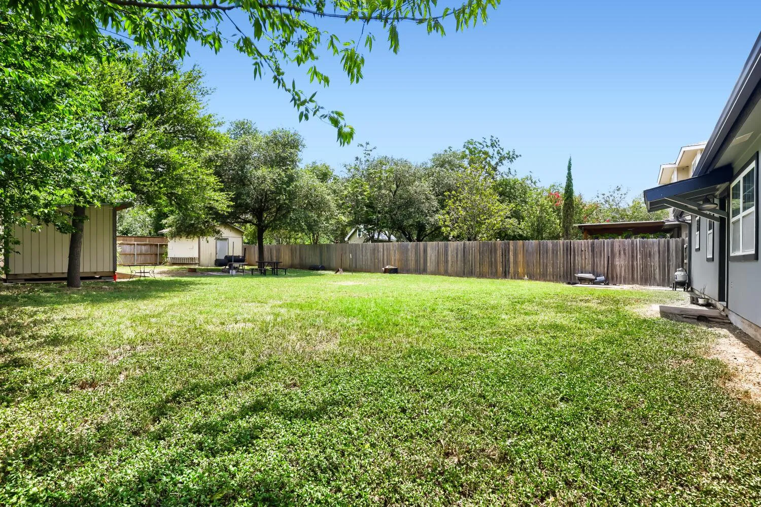 Photo 3 of 4801 SAGUARO RD