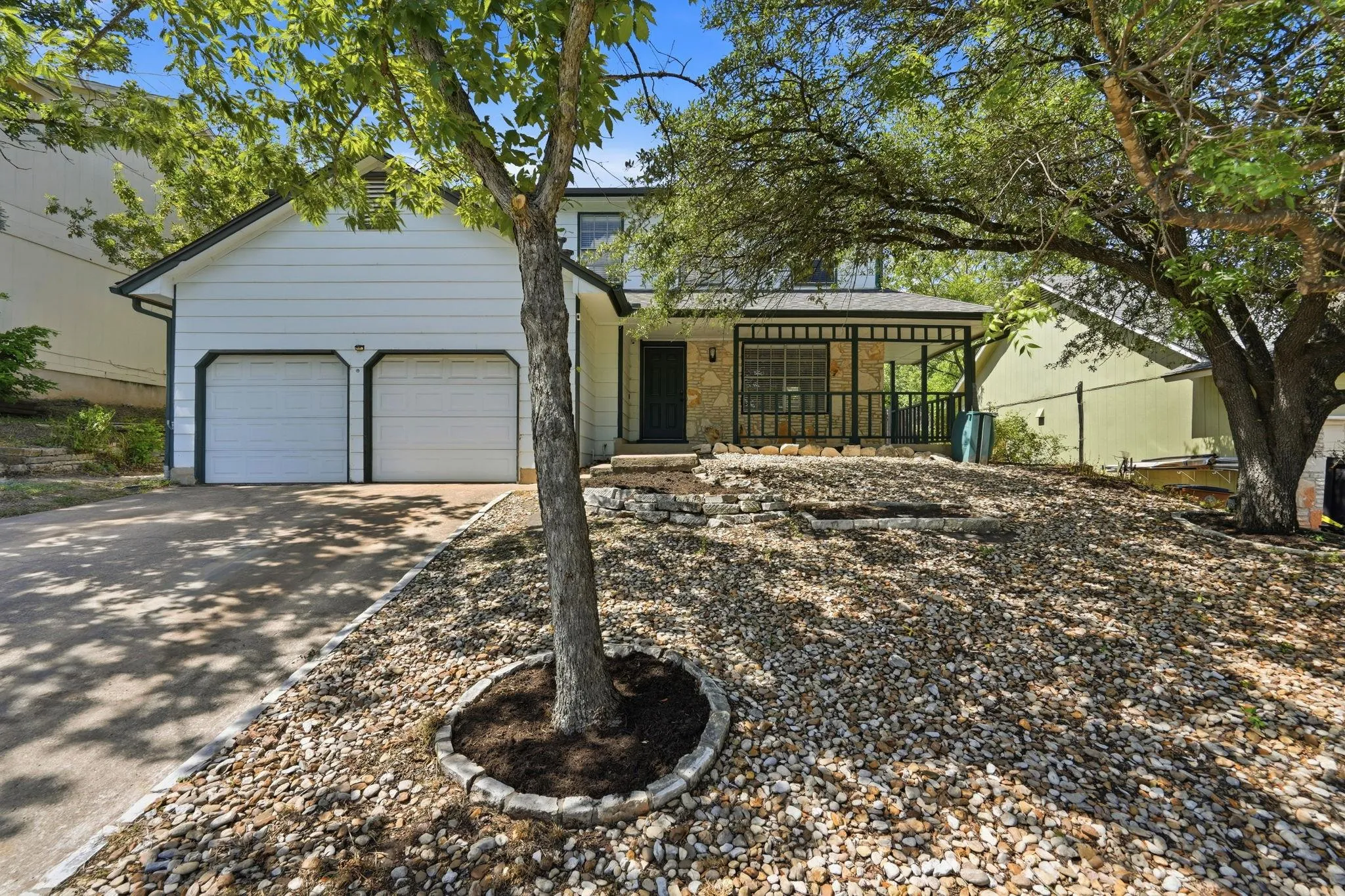 Photo 3 of 8400 SPRING VALLEY DR