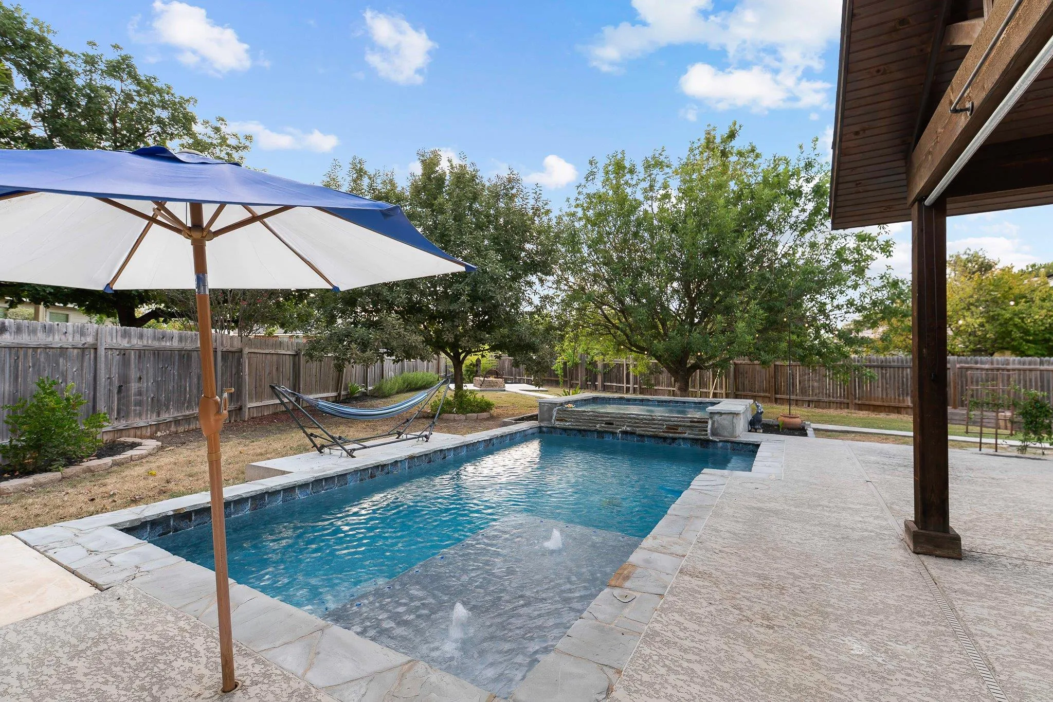 Photo 2 of 20428 RITA BLANCA CIR