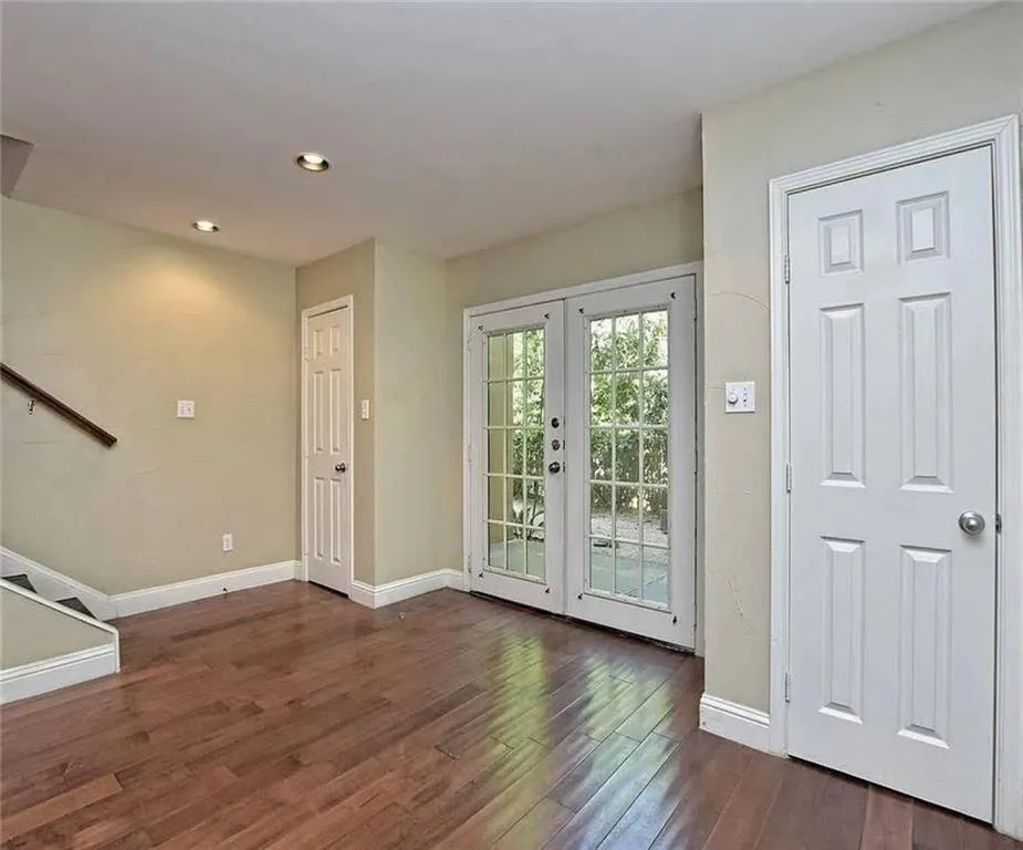 Photo 3 of 1911 LIGHTSEY RD #A B C D E