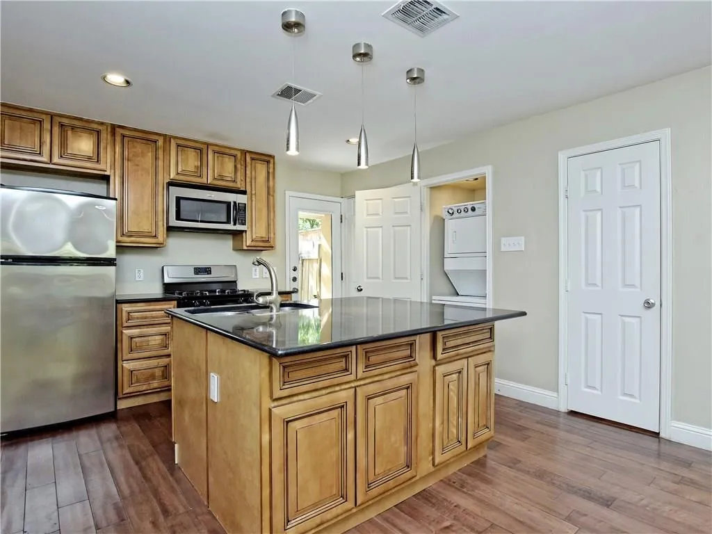 Photo 4 of 1911 LIGHTSEY RD #A B C D E