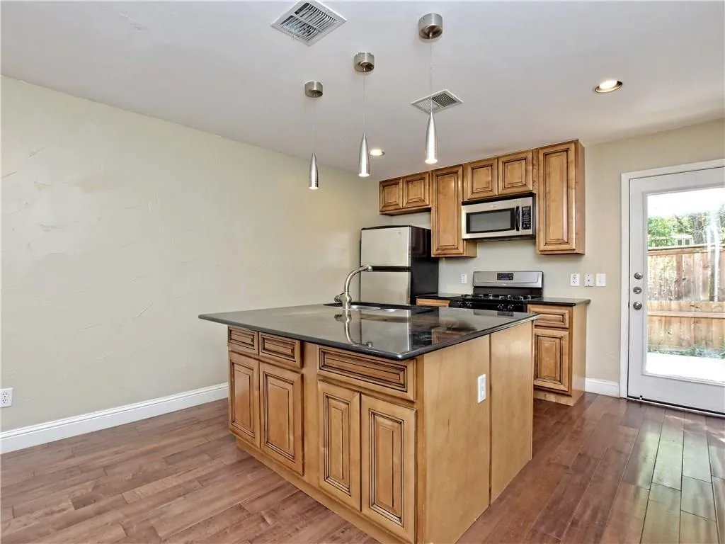 Photo 5 of 1911 LIGHTSEY RD #A B C D E