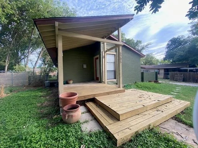 Photo of 5205 KNIGHT CIR, Austin, 78723