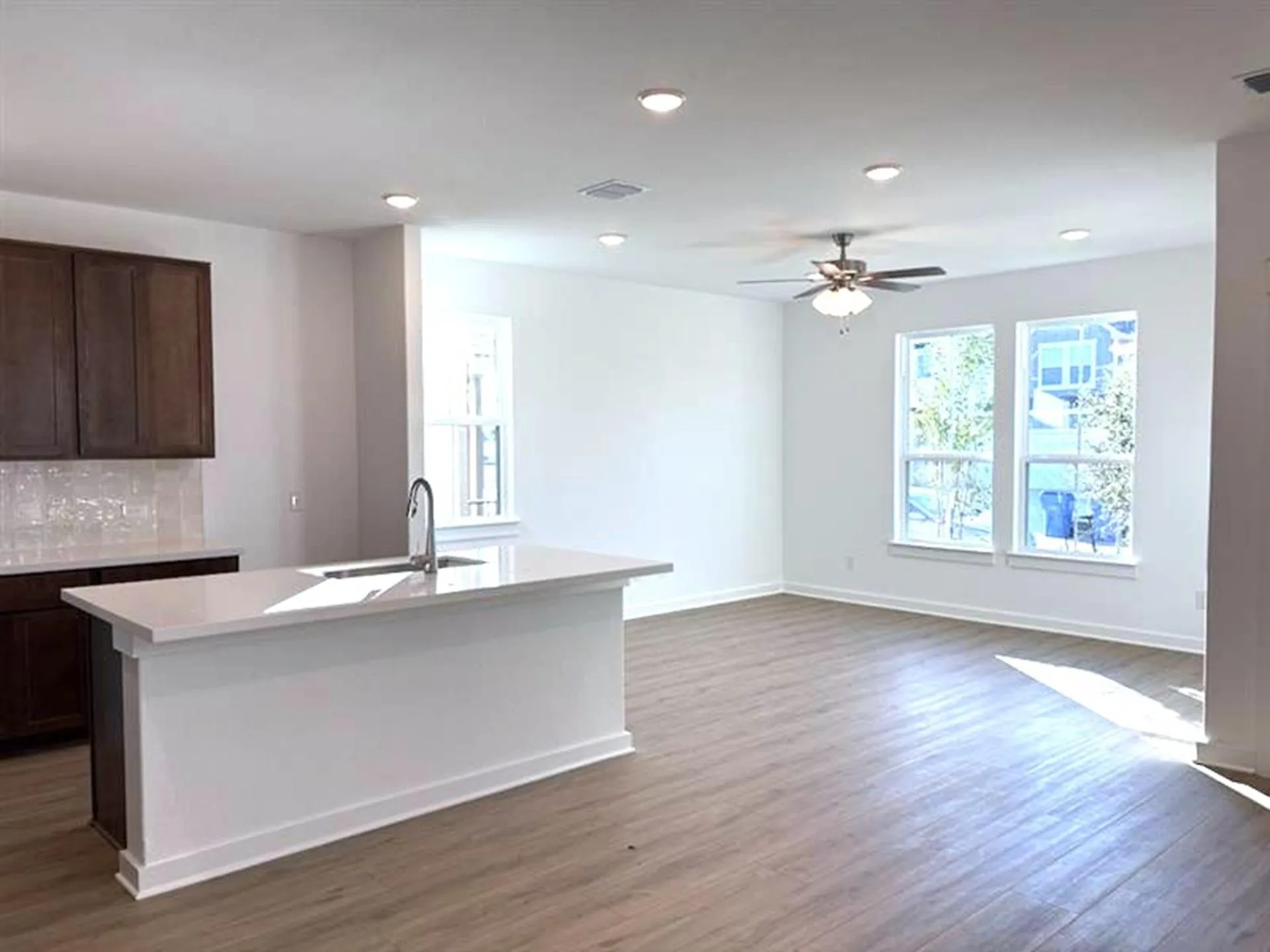 Photo 3 of 510 ANSLEY CT