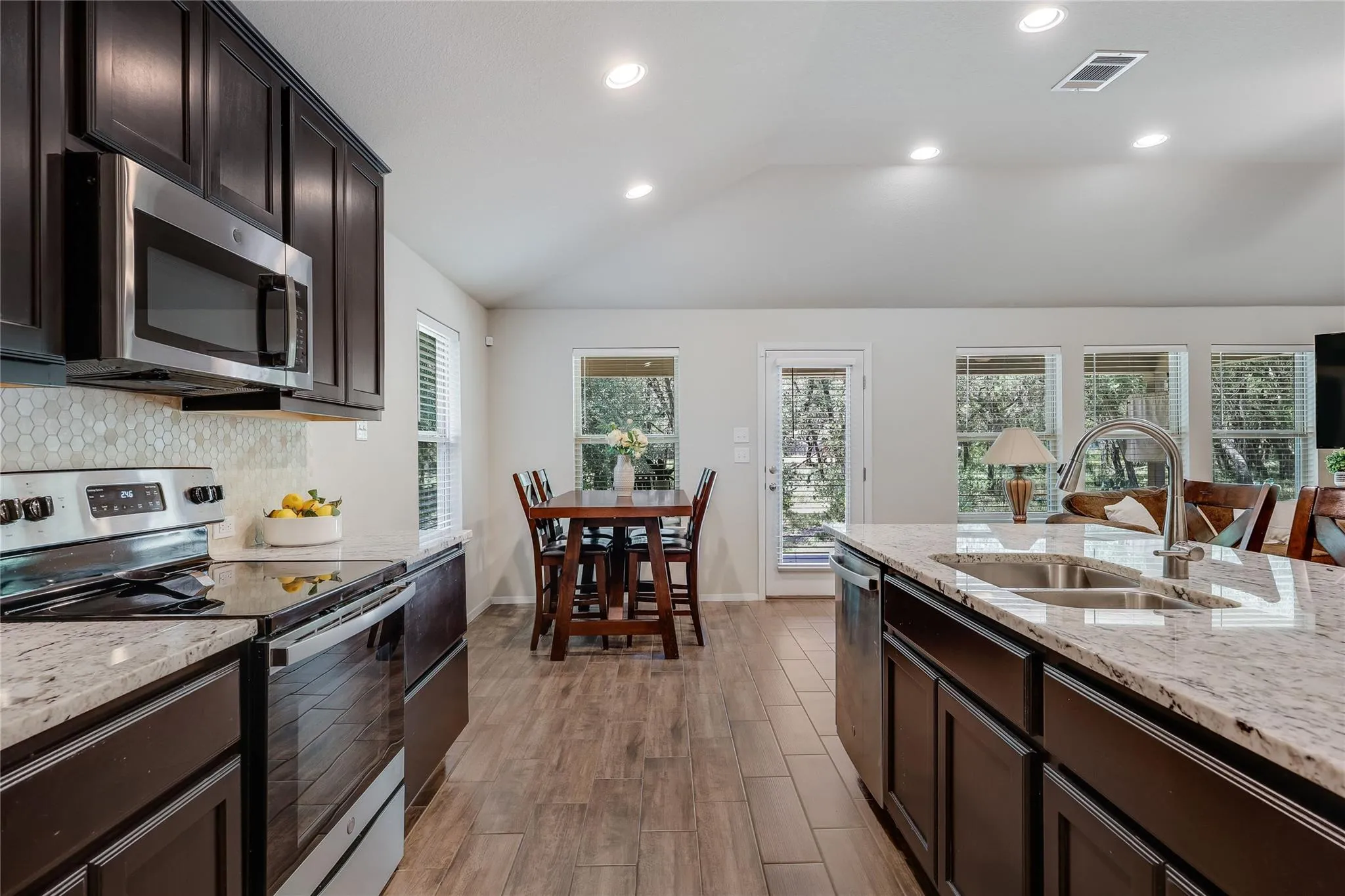 Photo 5 of 21804 CRYSTAL WAY