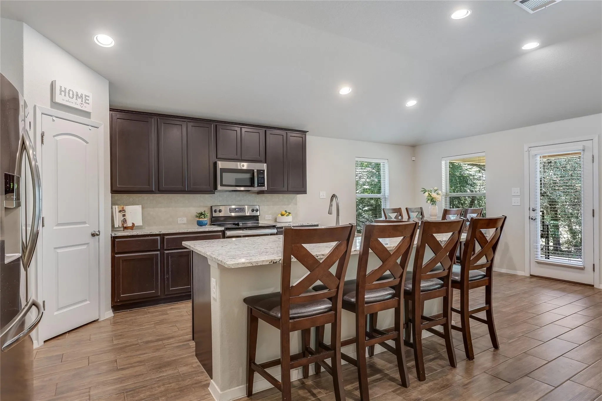 Photo 4 of 21804 CRYSTAL WAY