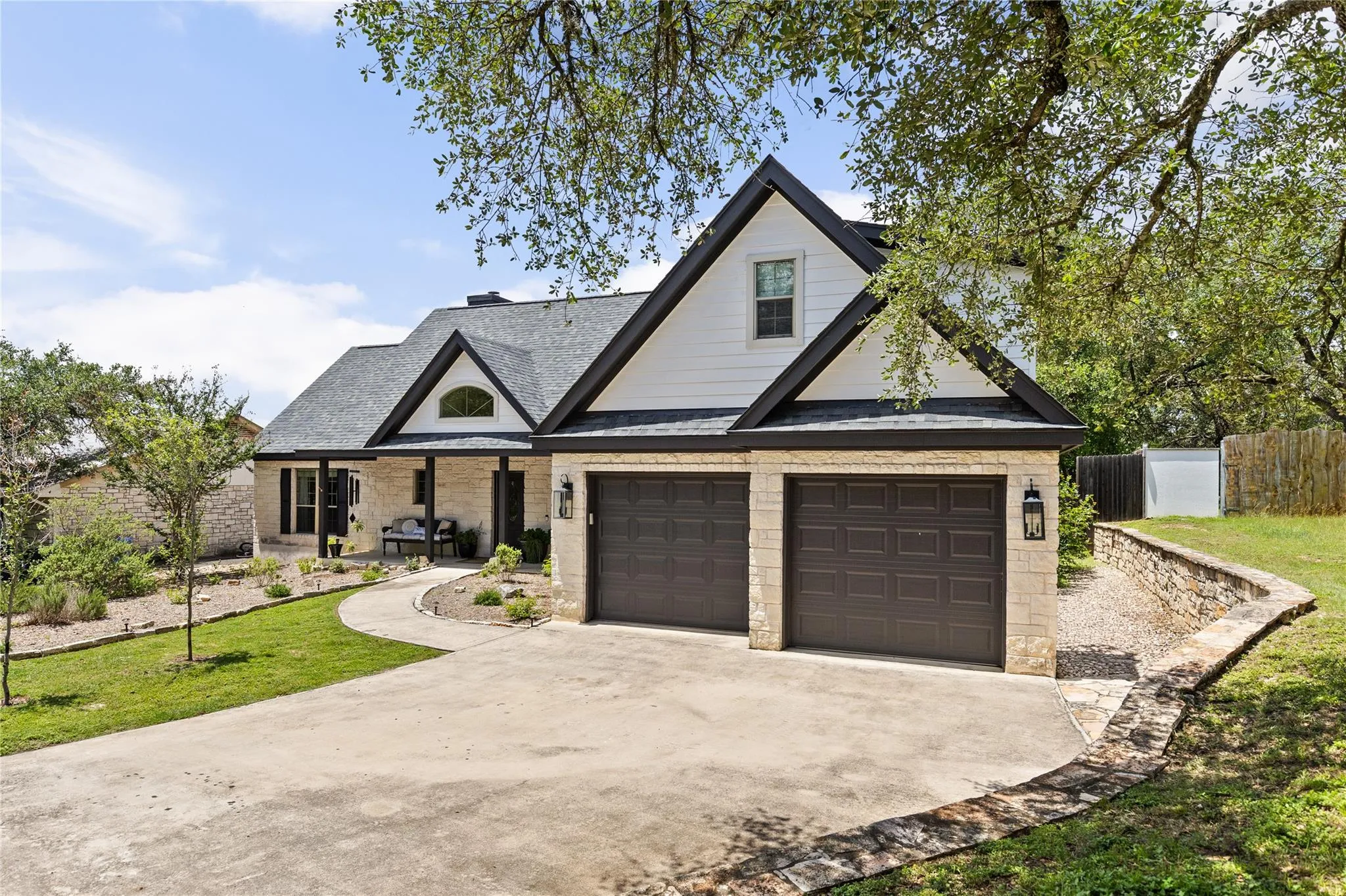 Photo 5 of 39 PEBBLEBROOK LN