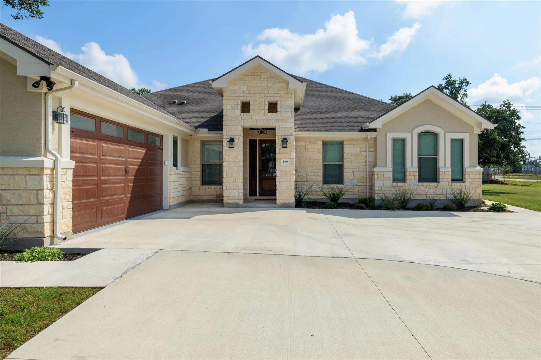 Photo of 200 WOOD CV, Georgetown, TX, 78633
