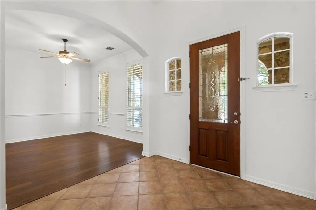 Photo 4 of 2127 CLEAR LAKE PL