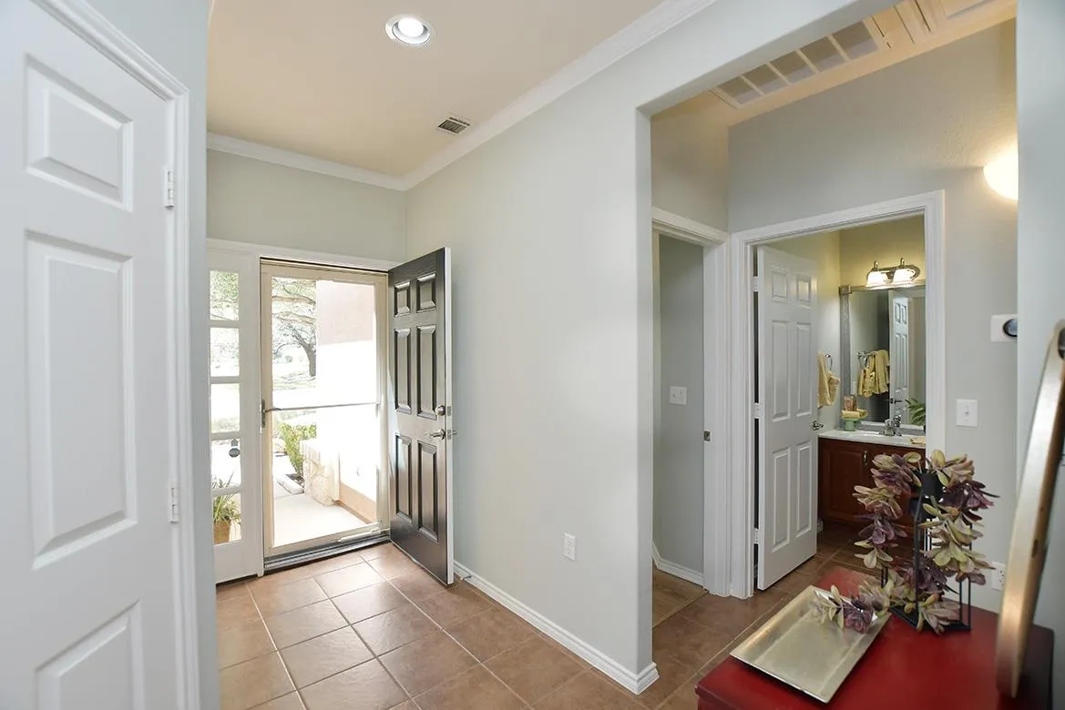 Photo 4 of 103 SUNNYSIDE BND