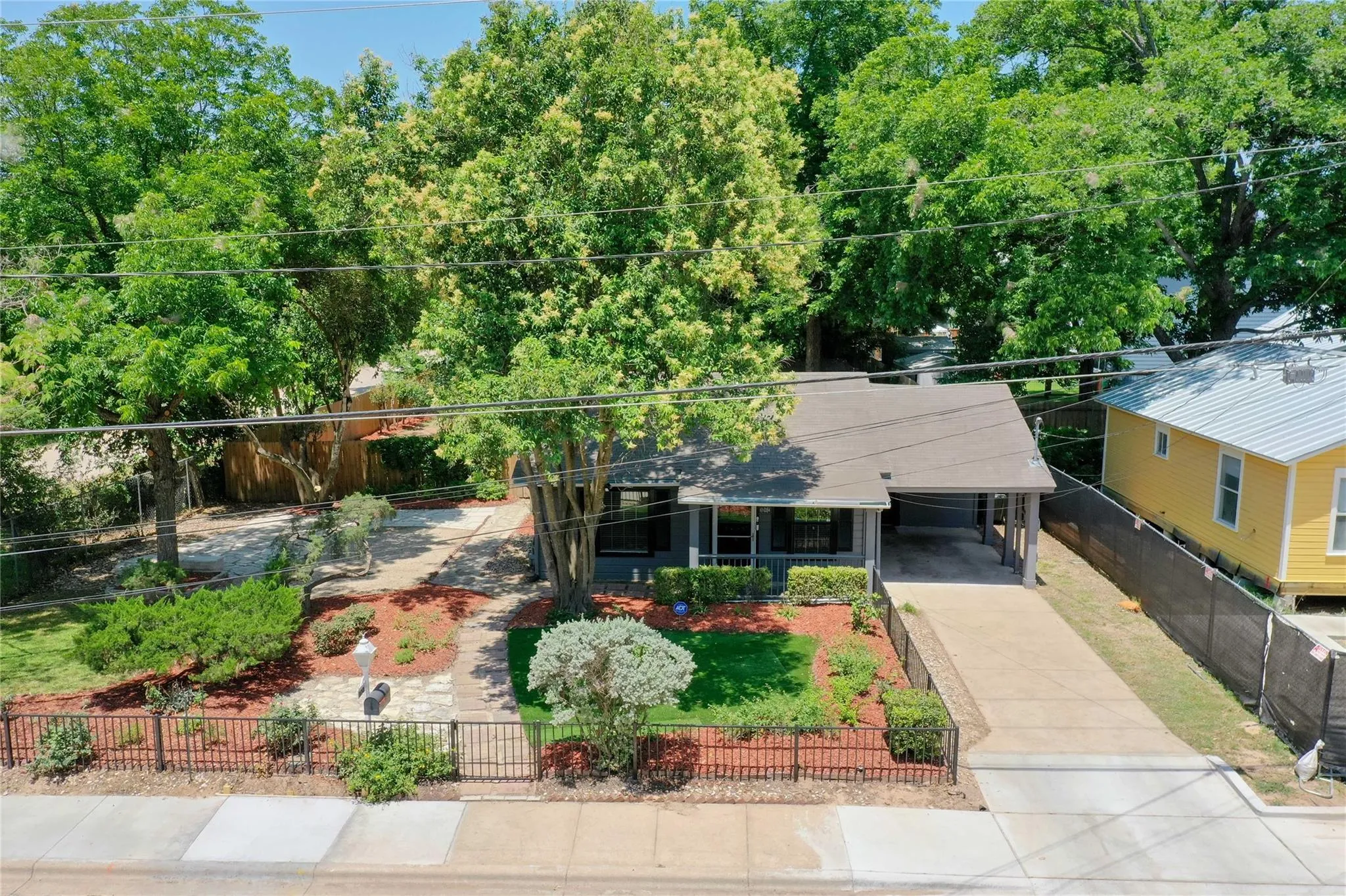 Photo 4 of 1124 TILLERY ST