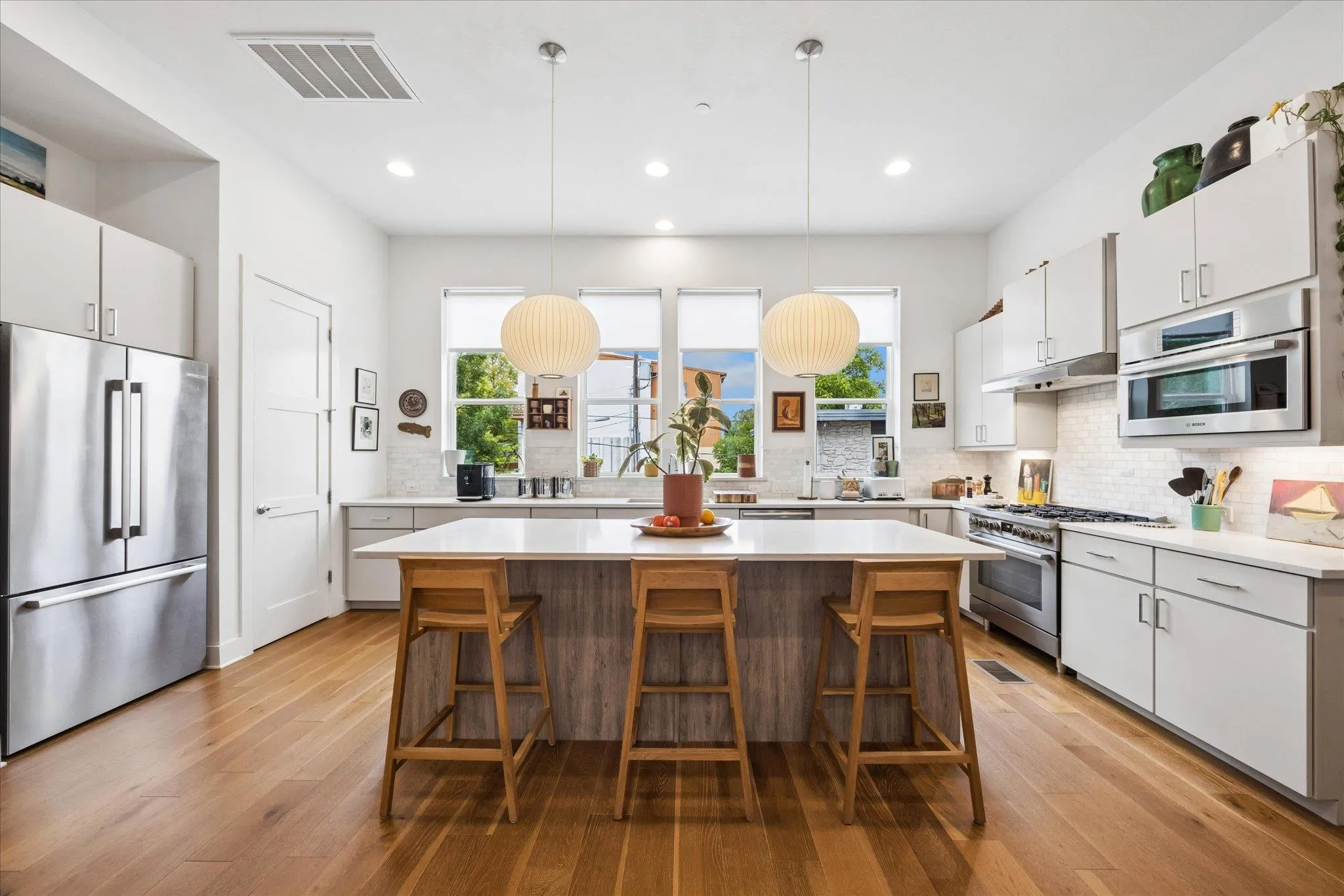 Photo of 1002 CONCORDIA AVE, Austin, TX, 78705