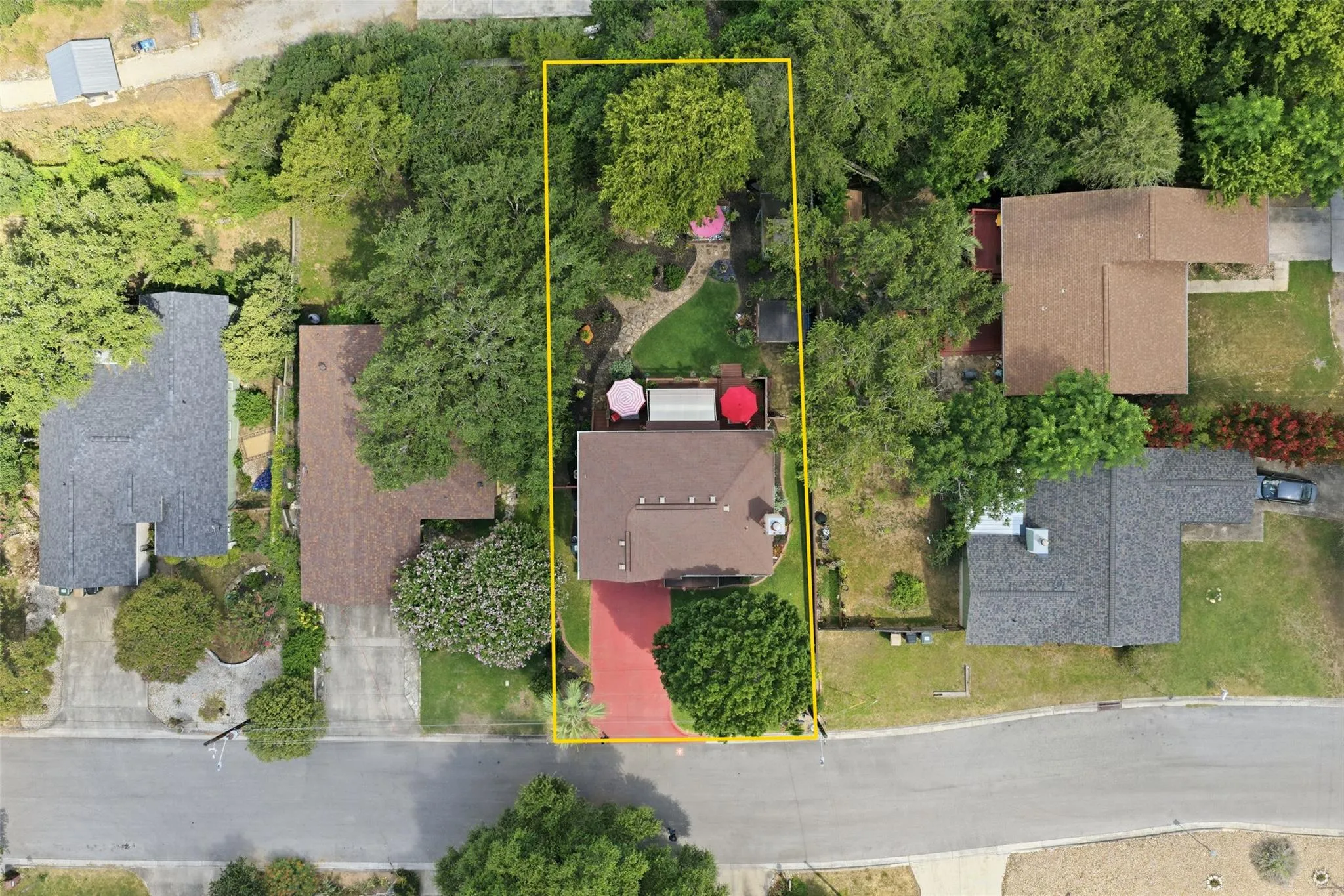 Photo 2 of 102 ELM HILL CT