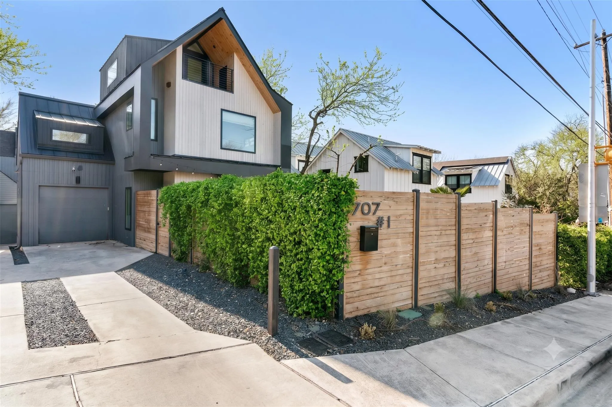 Photo of 707 E LIVE OAK ST #A, Austin, 78704