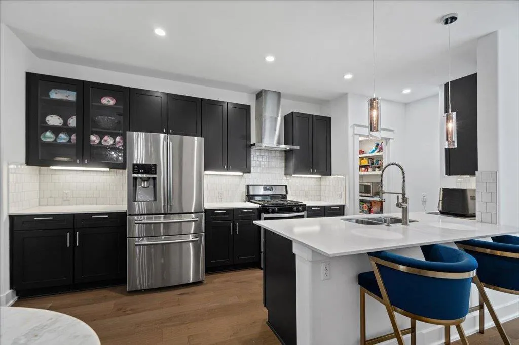 Photo 4 of 1405 CASEY ST #B