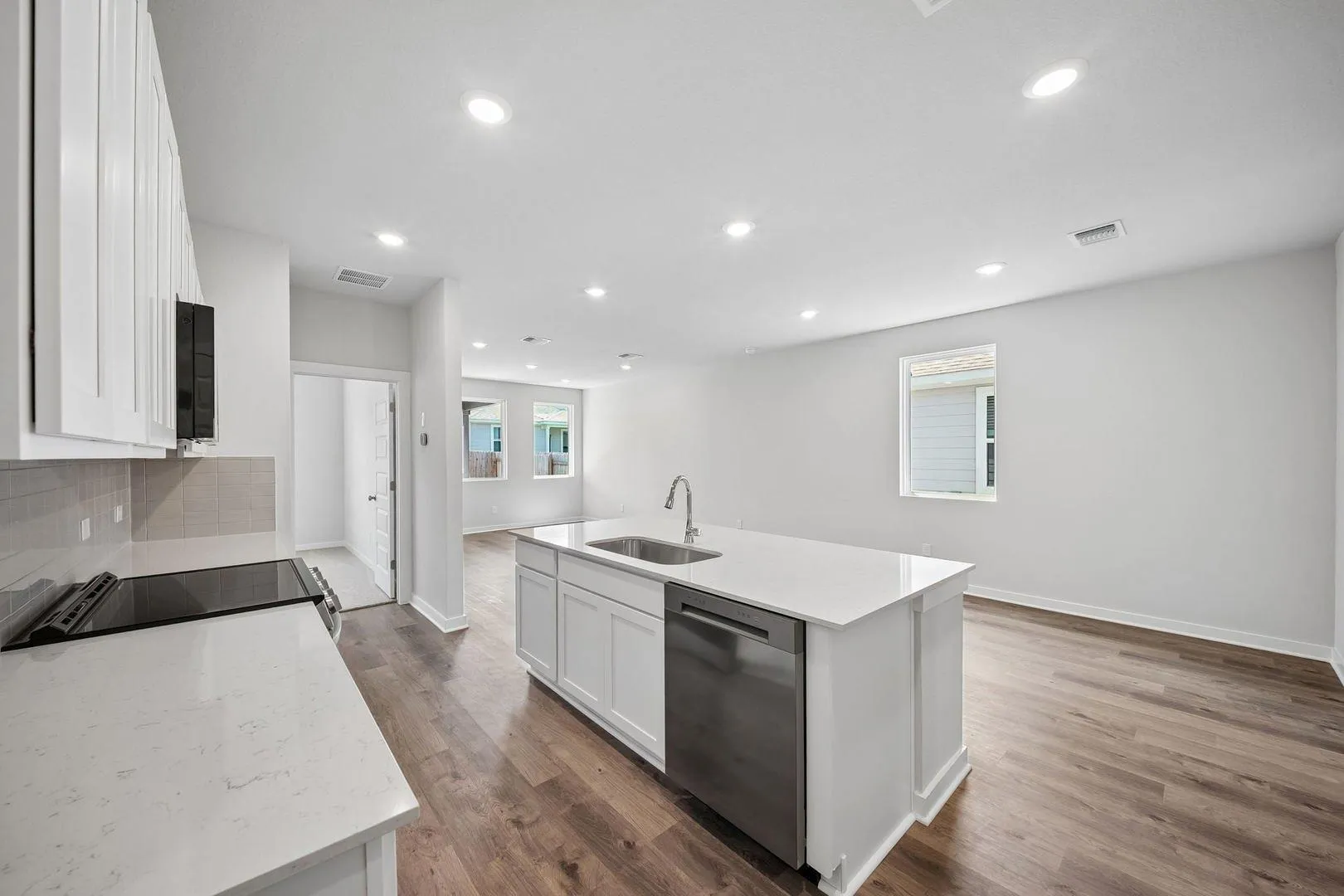 Photo 3 of 10607 TRIFECTA WAY