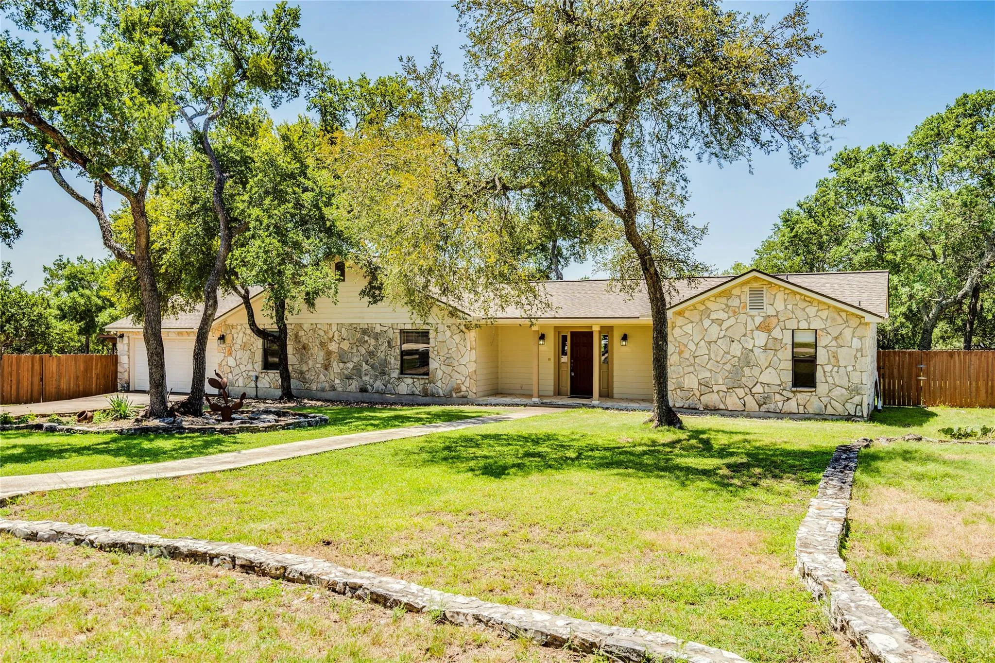 Photo of 20 SADDLE ROCK RDG, Wimberley, TX, 78676